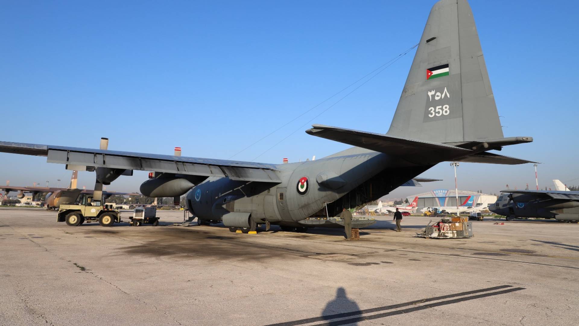 طائرة مساعدات إنسانية أردنية لقطاع غزة