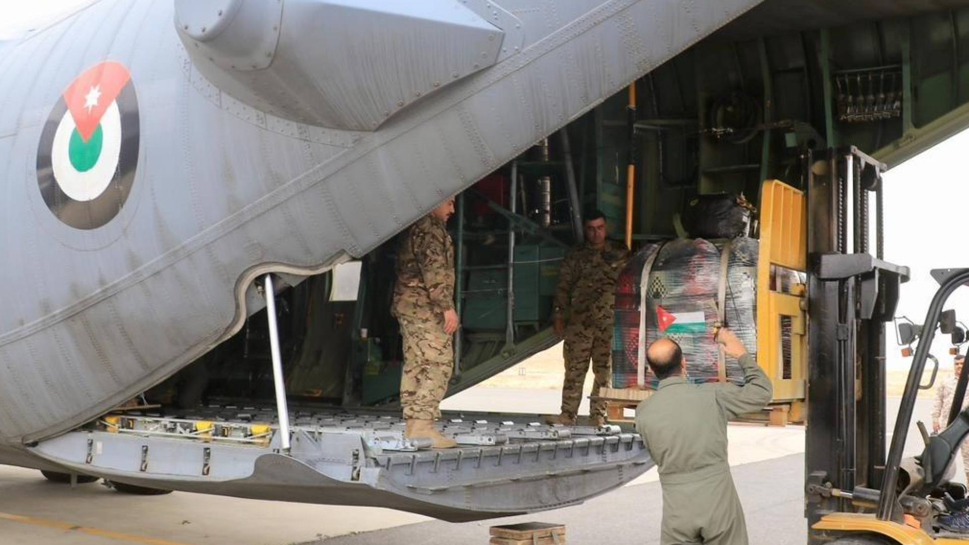 المساعدات الانسانيه الأردنية لغزة