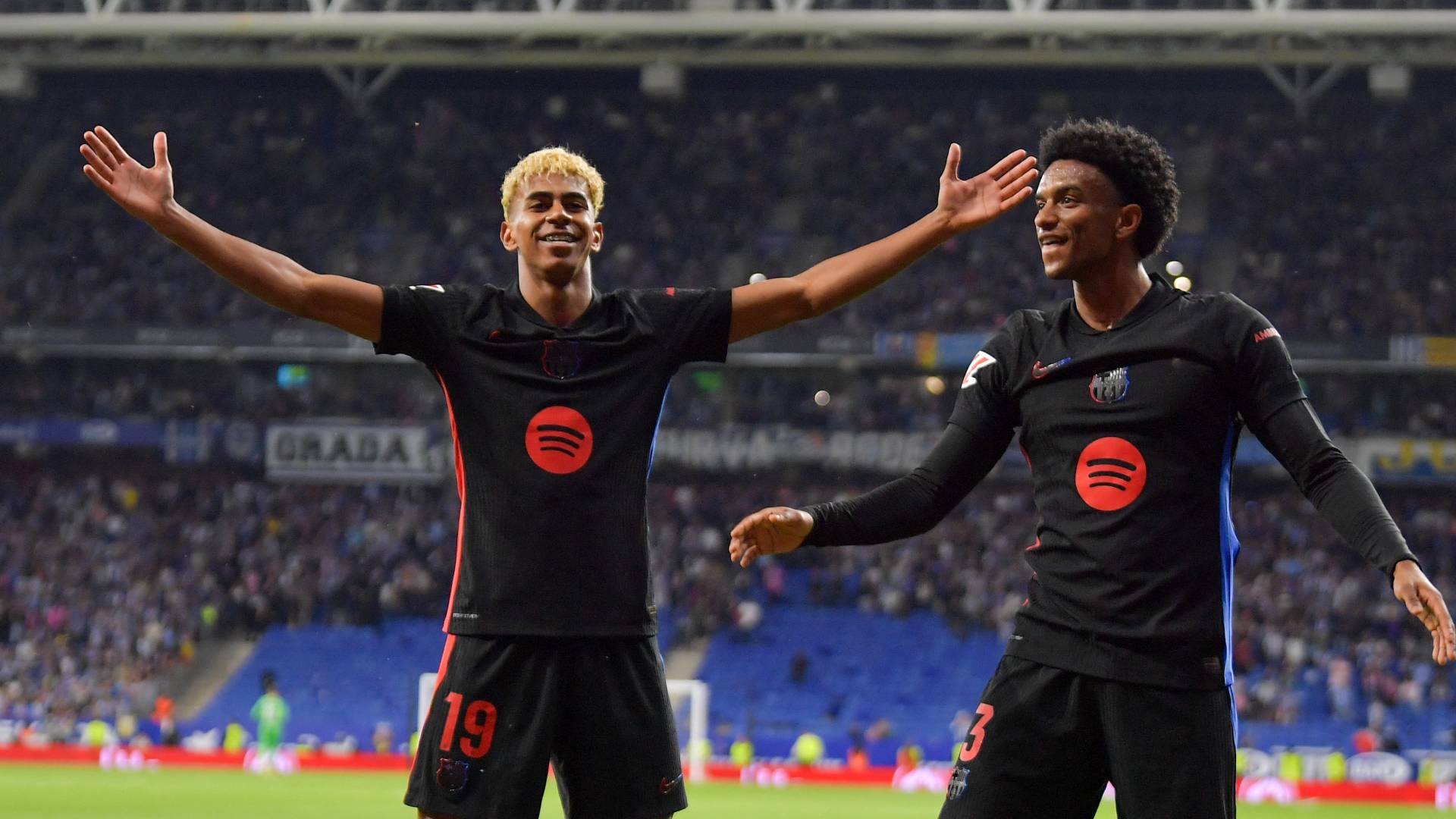 برشلونة بطلا للدوري الإسباني للمرة الـ28 في تاريخه