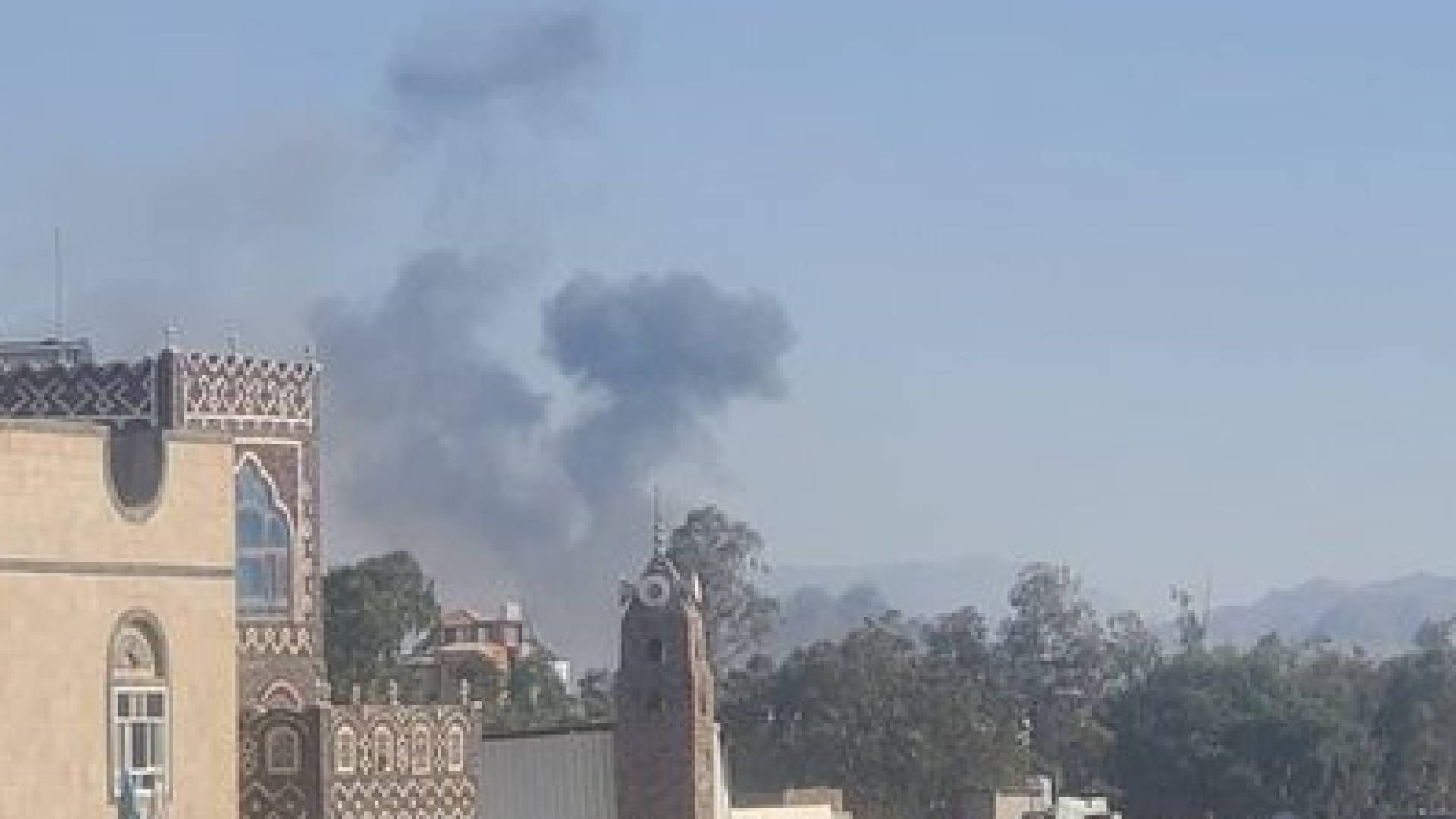 غارات على اليمن