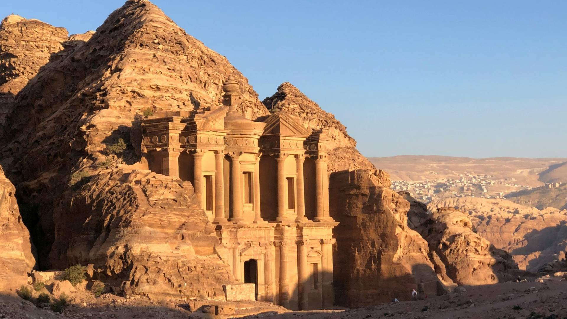 جانب من مدينة البترا الأثرية