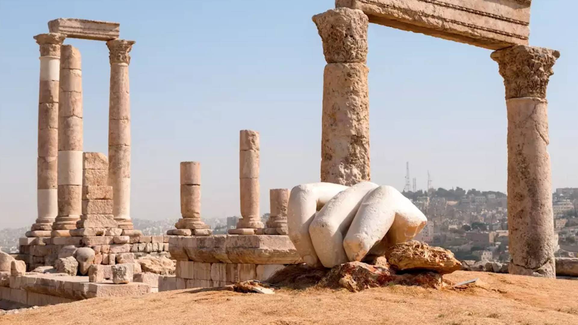 جانب من موقع جبل القلعة الأثري في العاصمة عمان