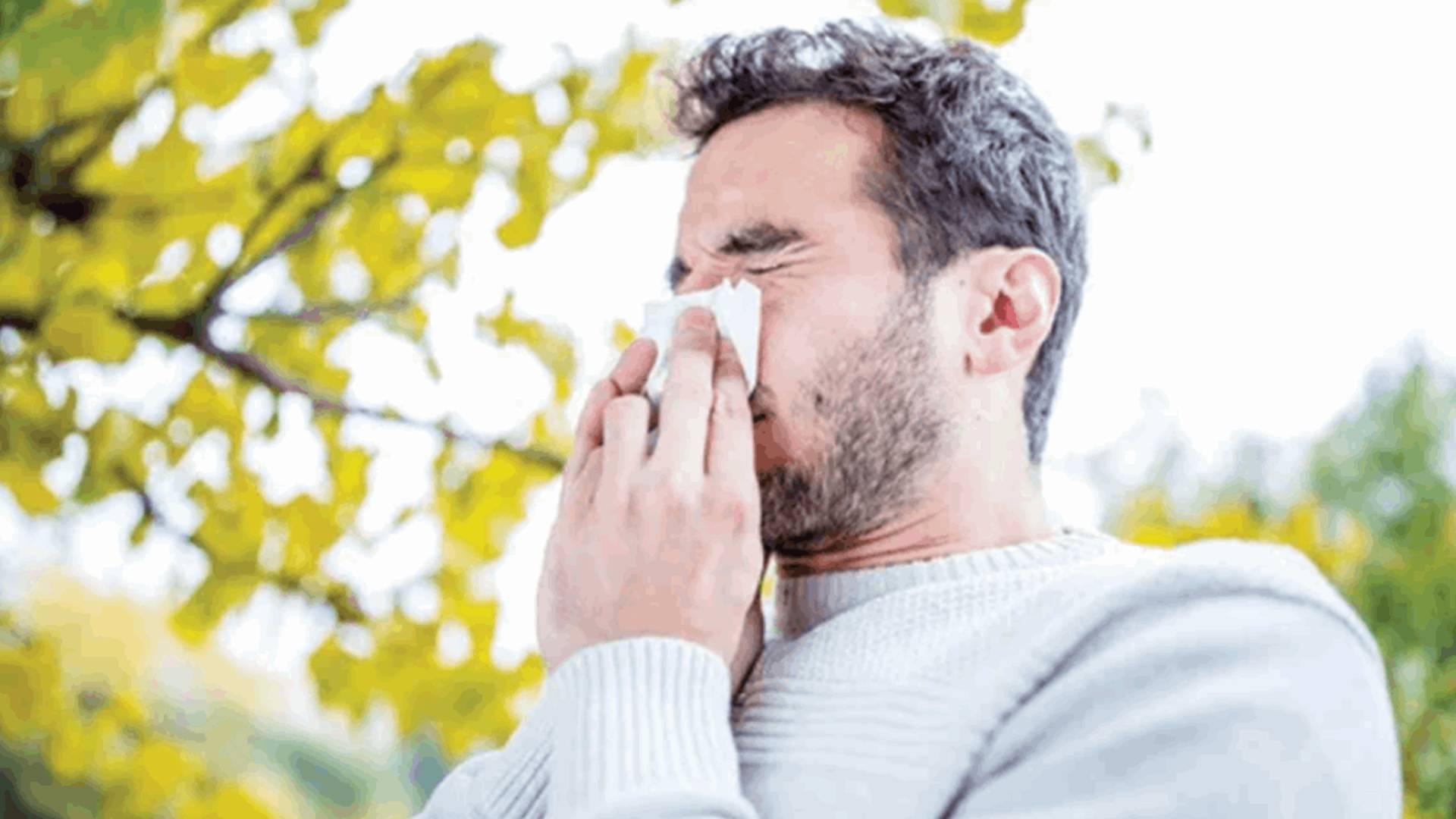 مصاب بالحساسية الموسمية