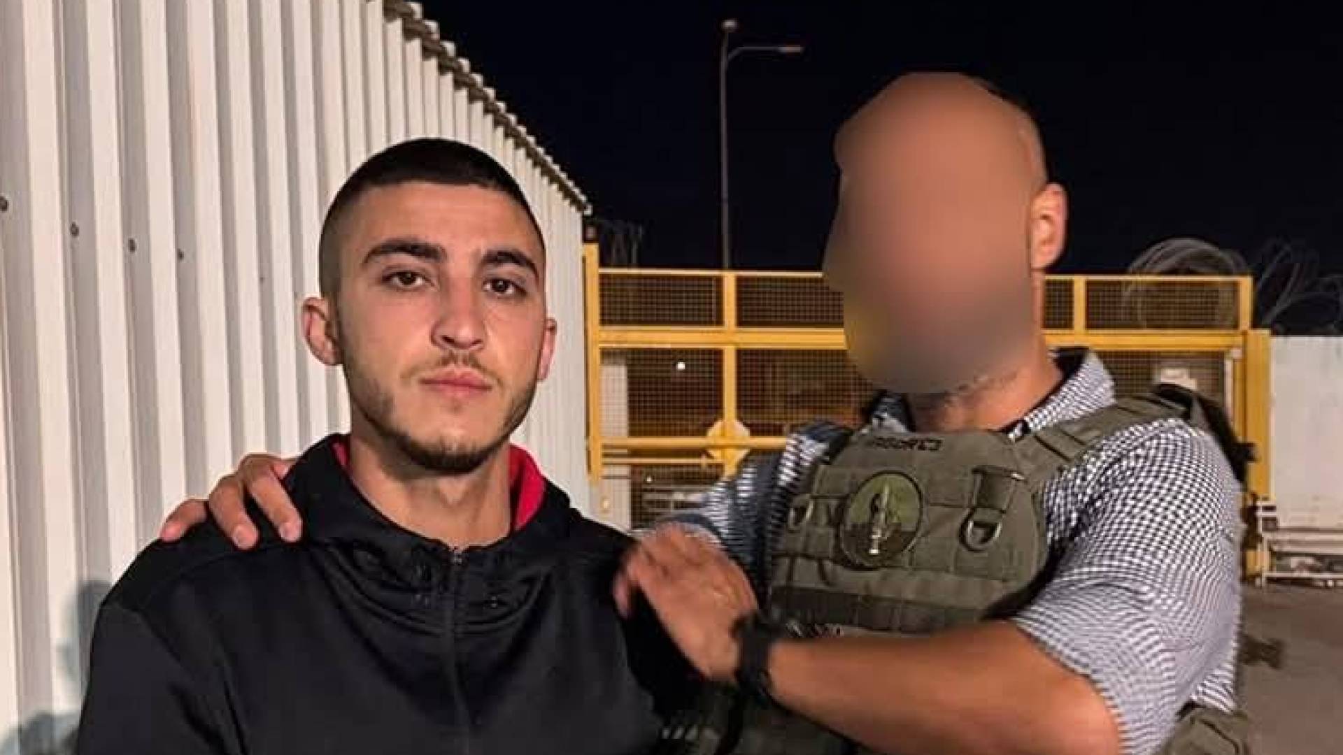 خلال اعتقال الشاب الذي بصق في وجه مجندة