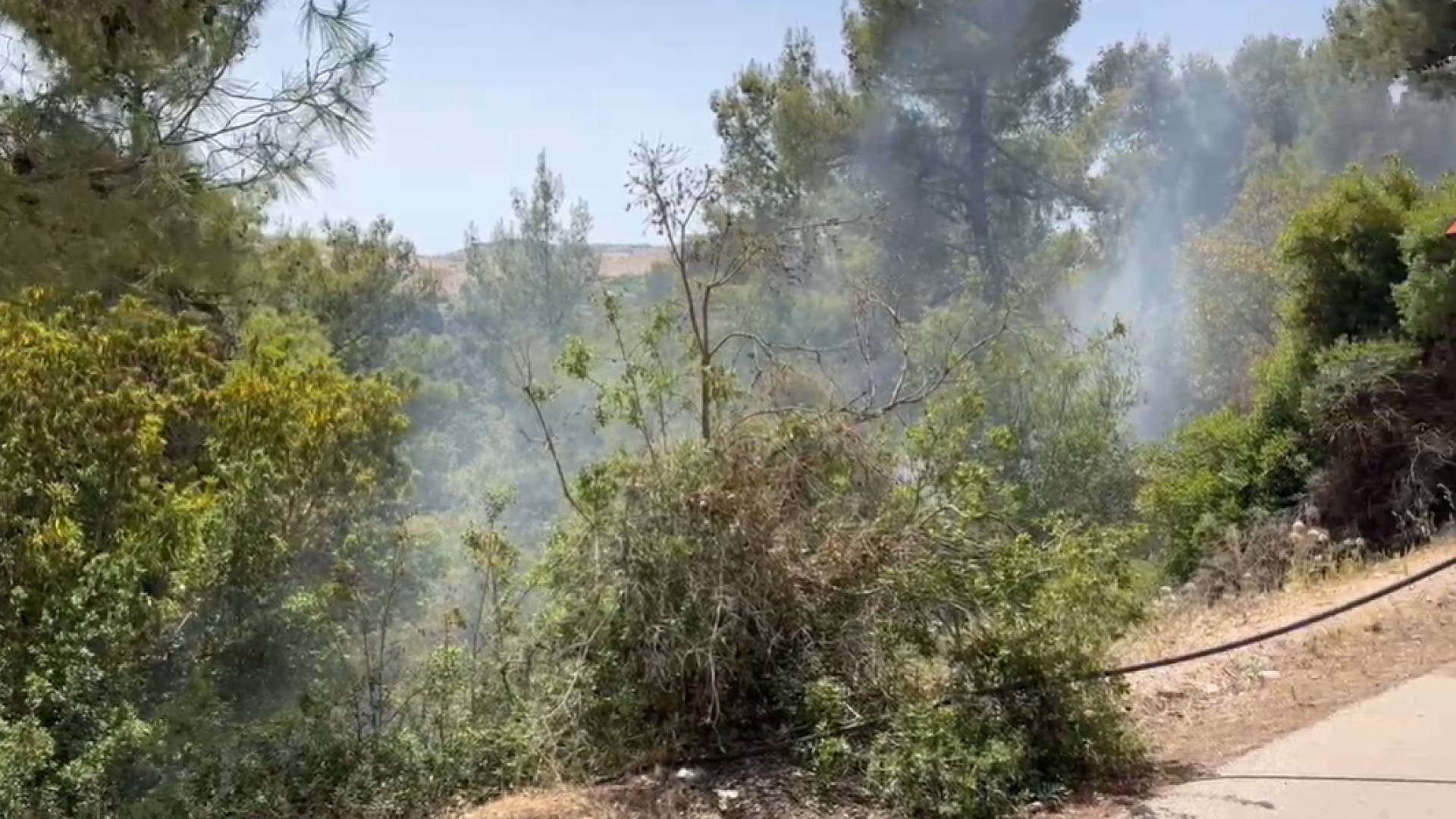 جانب من الحريق