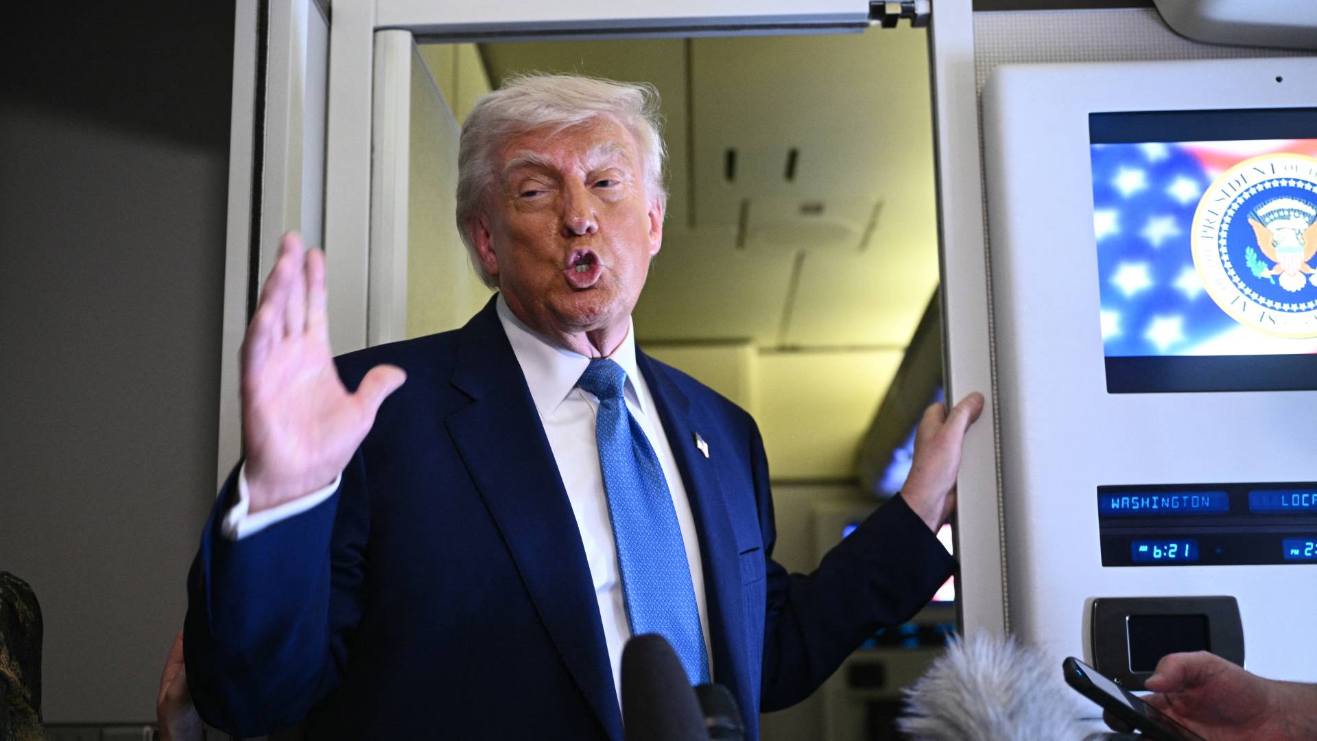 الرئيس الأمريكي \زنالد ترمب