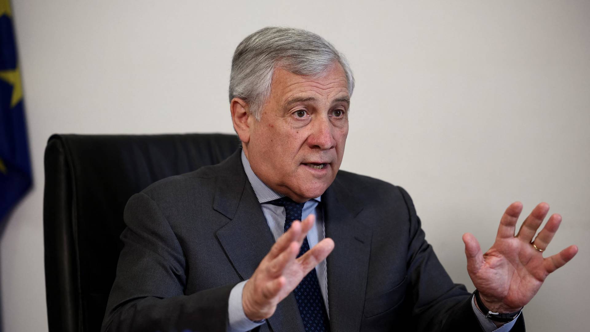 وزير الخارجية الإيطالي  أنطونيو تاياني