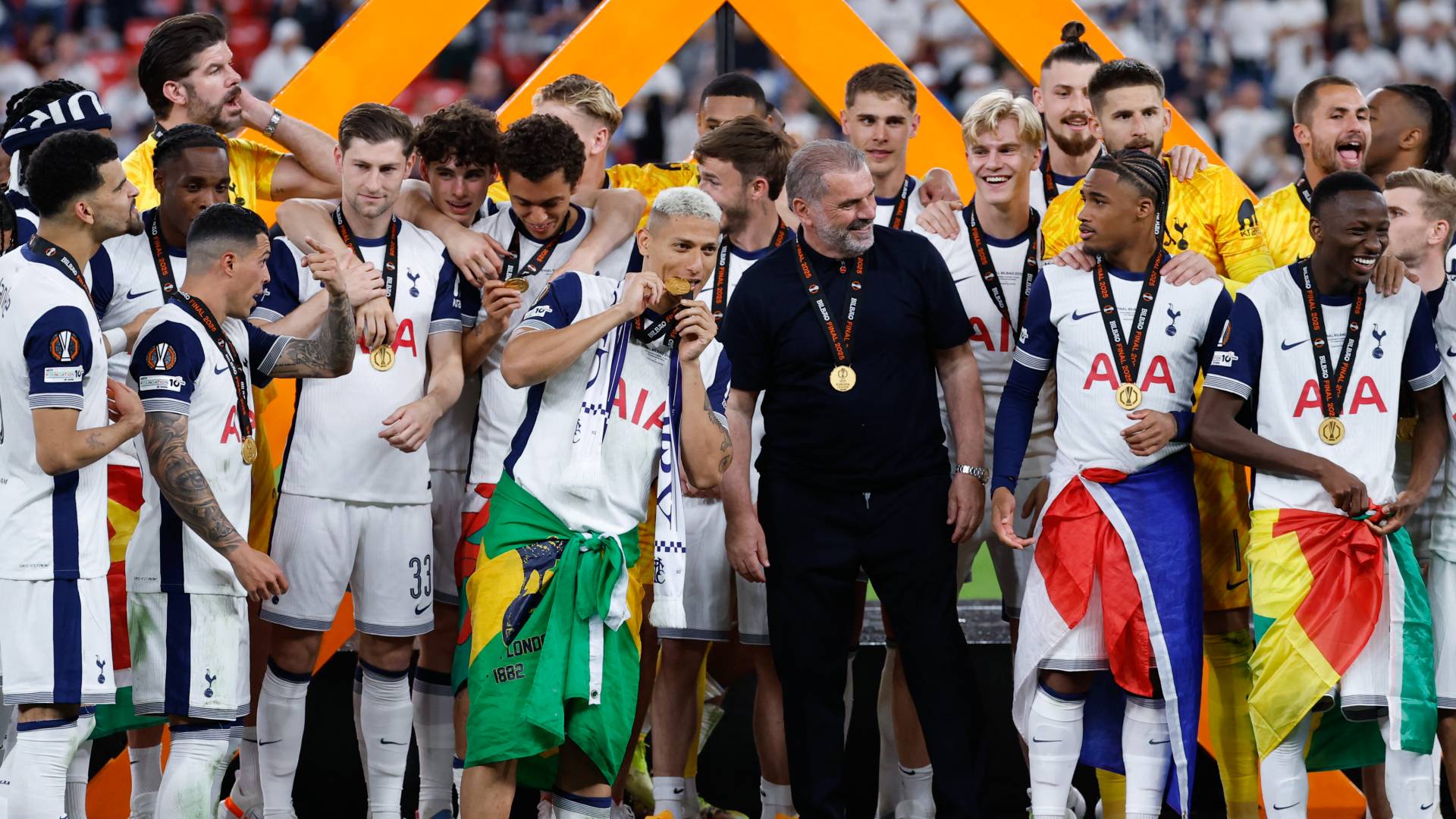 توتنهام يفاجئ مانشستر يونايتد ويتوج بطلا لـ"يوروبا ليغ"