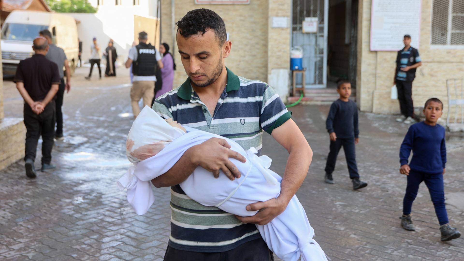 "صحة غزة": أكثر من 16 ألف طفل استشهدوا جراء عدوان الاحتلال