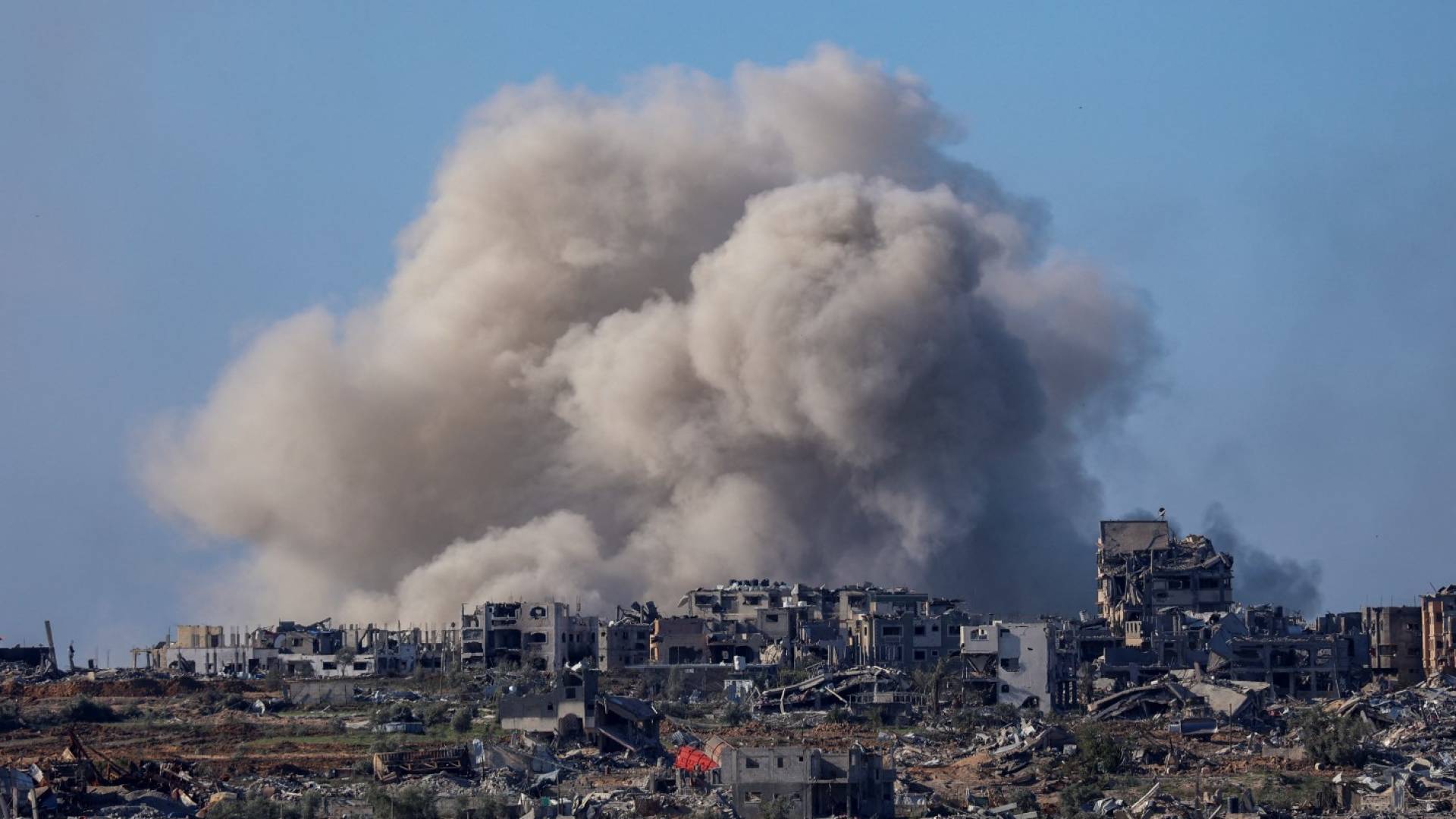 شهداء بمجازر للاحتلال الاسرائيلي في قطاع غزة