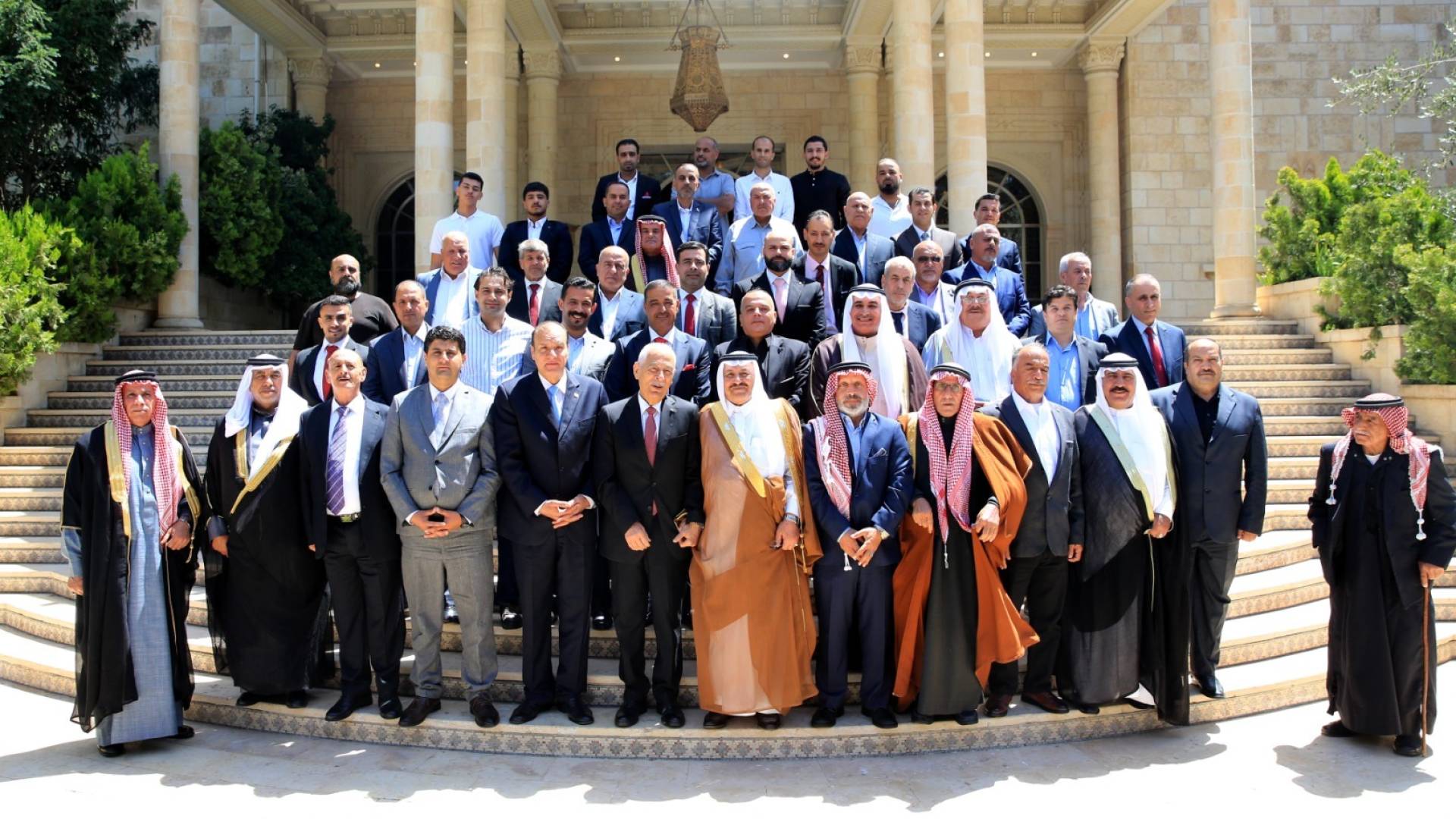 رئيس الديوان الملكي الهاشمي يوسف العيسوي