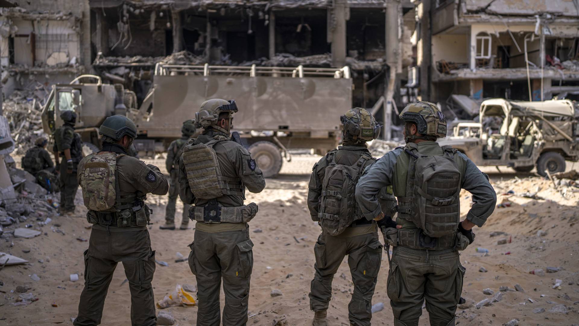 جنود للاحتلال بغزة