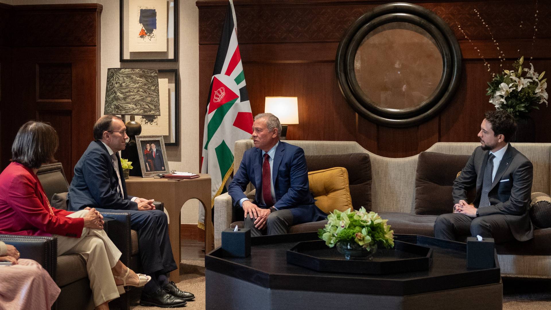 الملك يستقبل بحضور ولي العهد وزير الخارجية النرويجي إسبن بارث إيدي