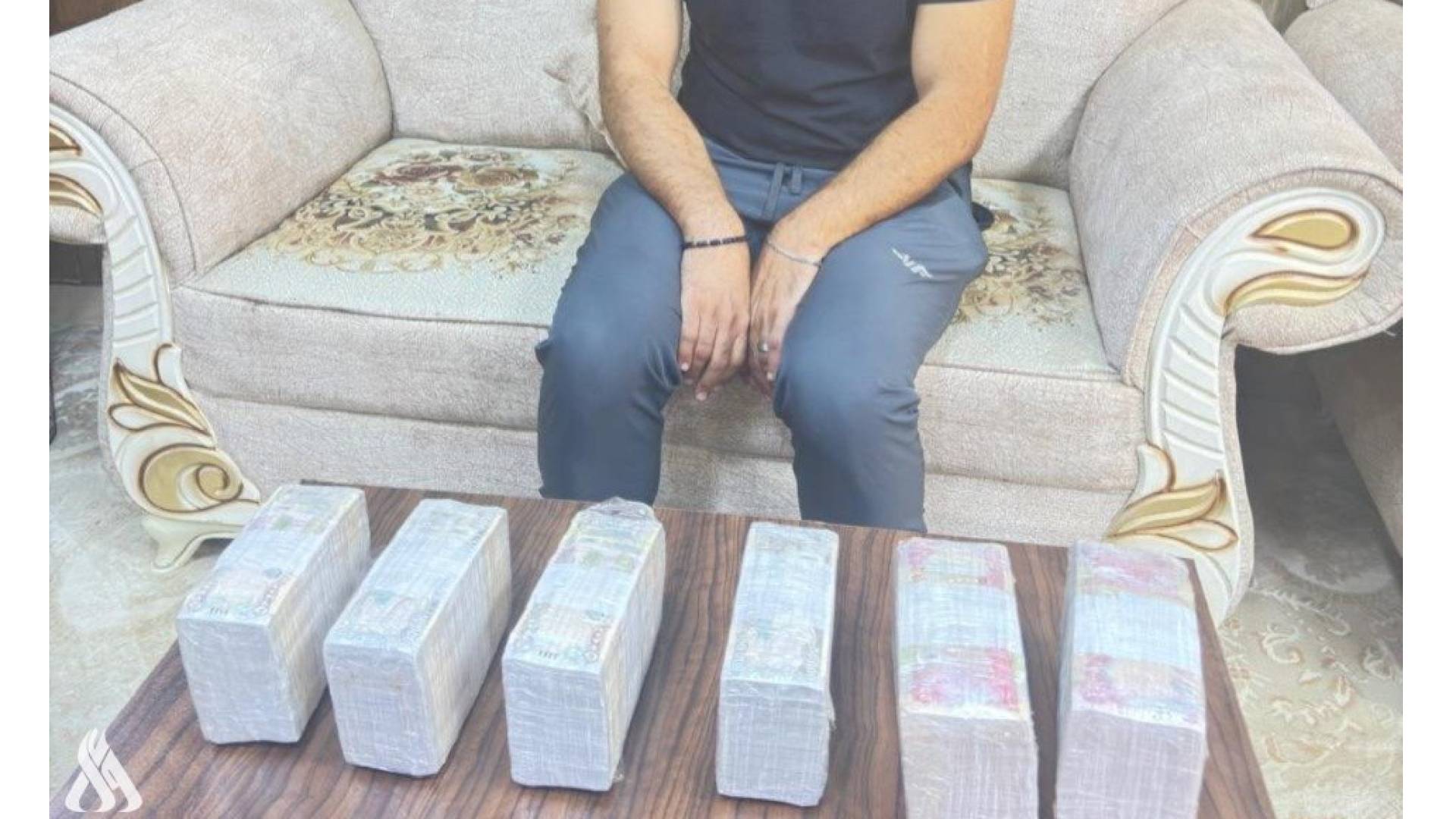الأمن العراقي: ضبط "سائق عراقي" حاول تهريب مبالغ مالية كبيرة إلى الأردن