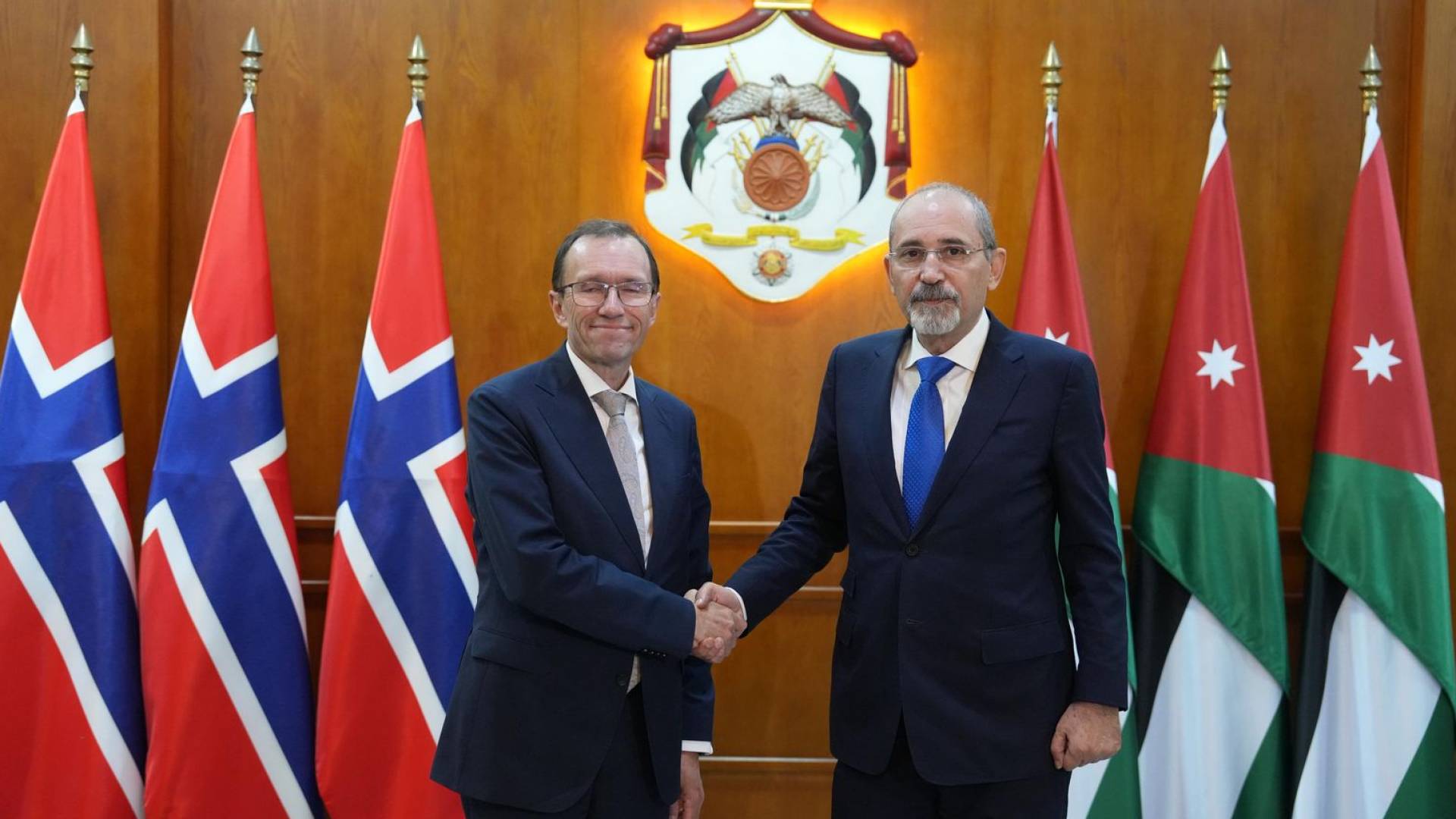 الصفدي في مؤتمر صحفي مع نظيره النرويجي: استخدام "إسرائيل" التجويع سلاحا جريمة حرب