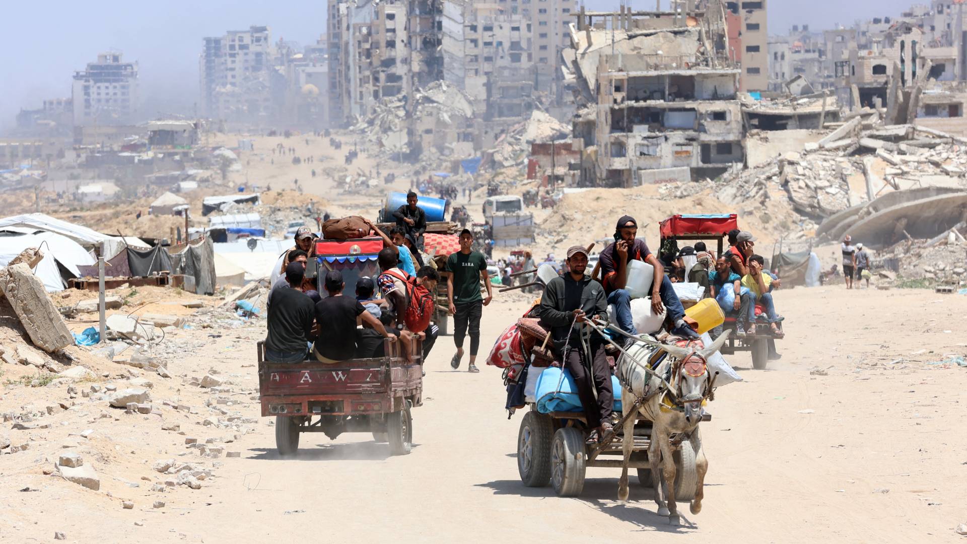 نازحون في قطاع غزة من هجمات الاحتلال