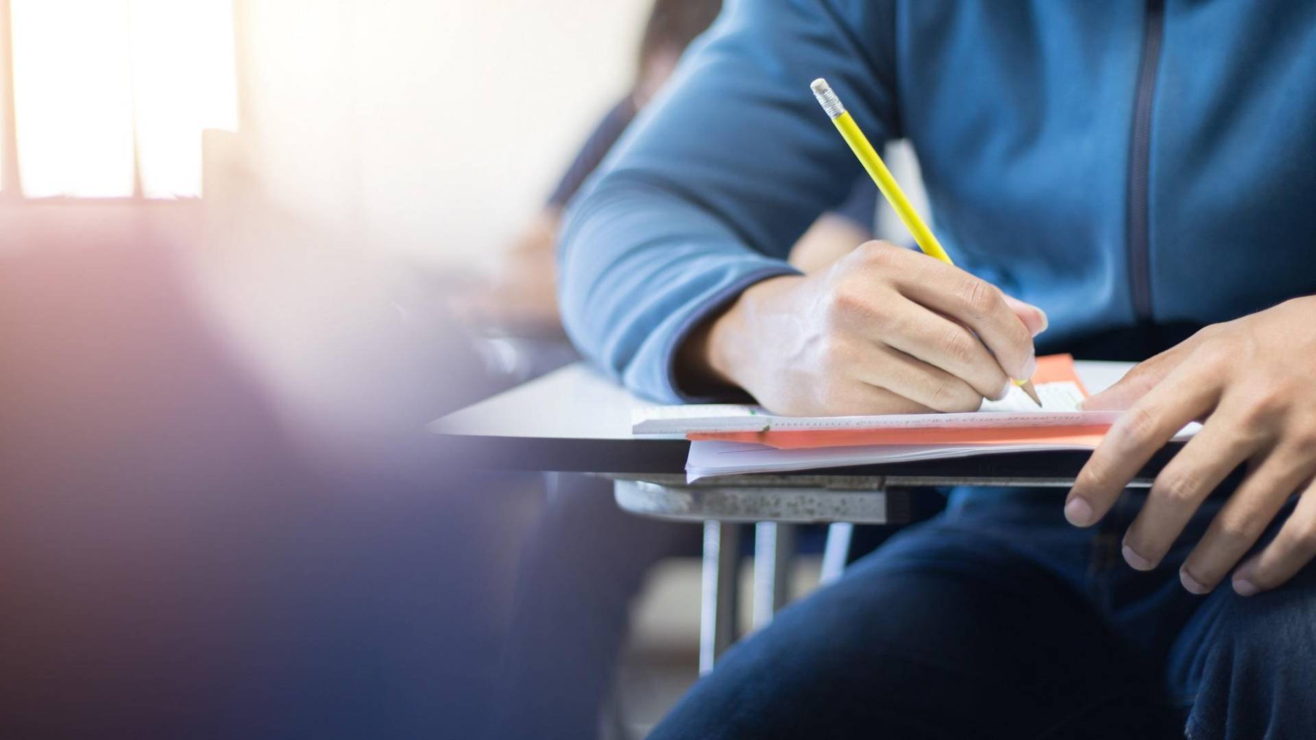 امتحان توجيهي - تعبيرية