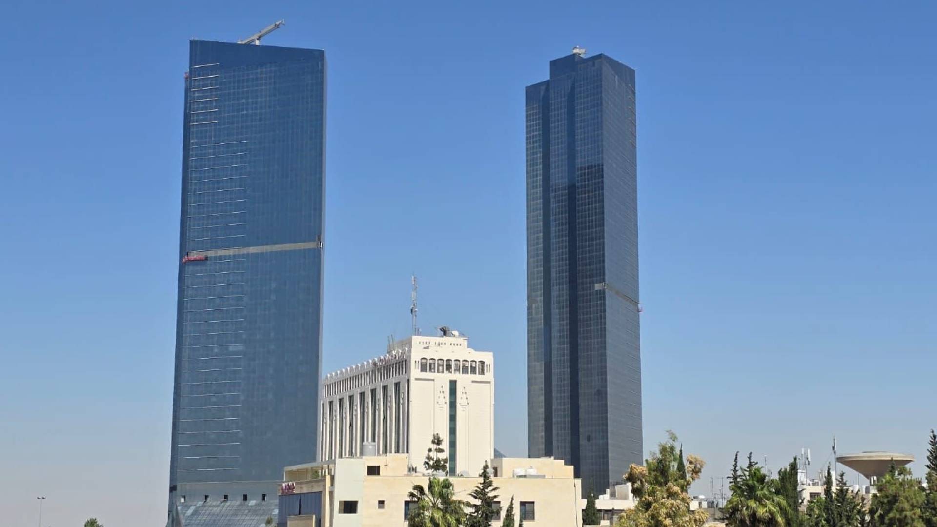 أمين عمان: افتتاح مشروع "أبراج السادس" منتصف العام المقبل للبرج السكني... فيديو