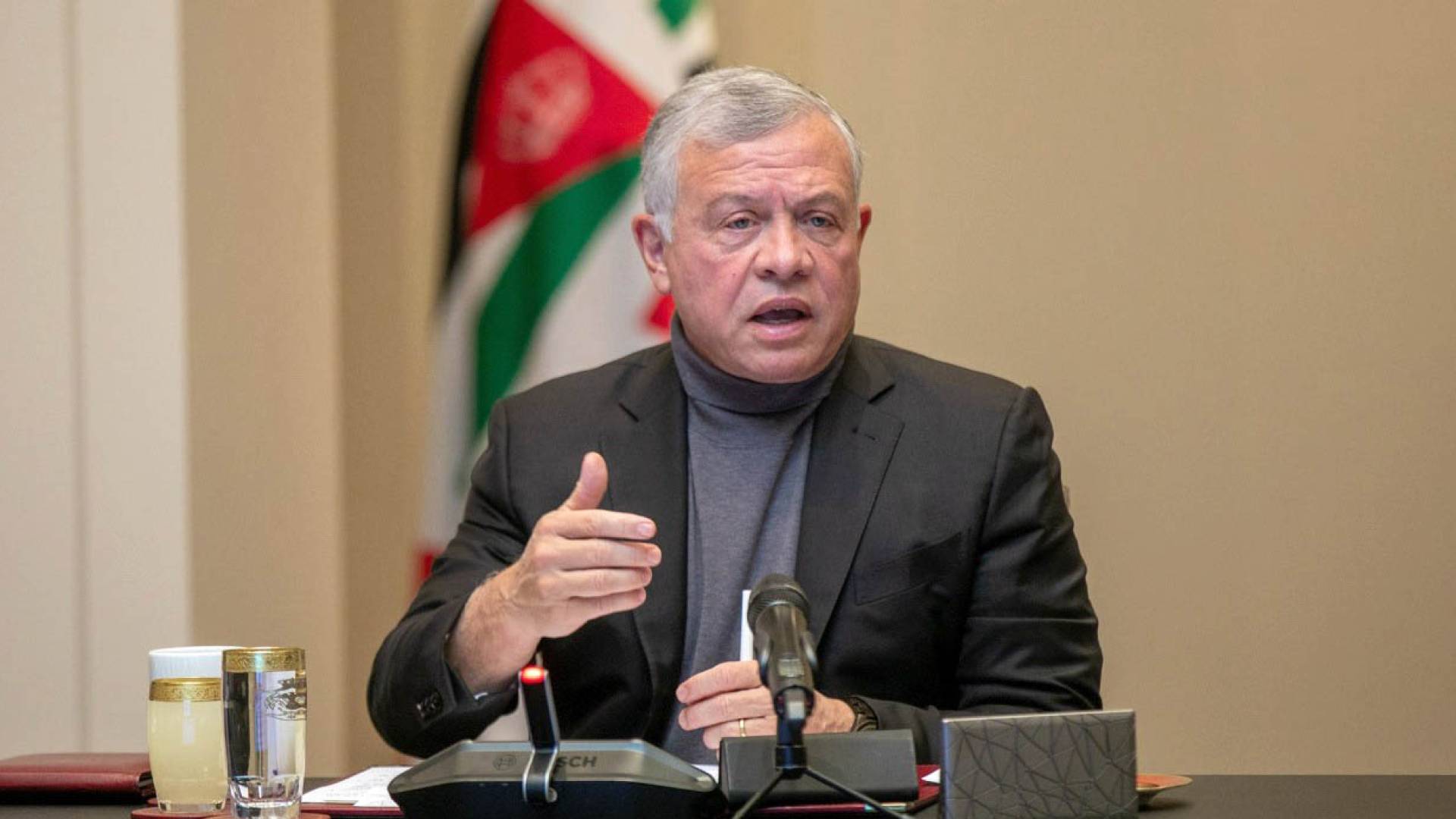 الملك يؤكد لرئيس الوزراء الكندي حرص الأردن على توطيد علاقات الصداقة مع كندا