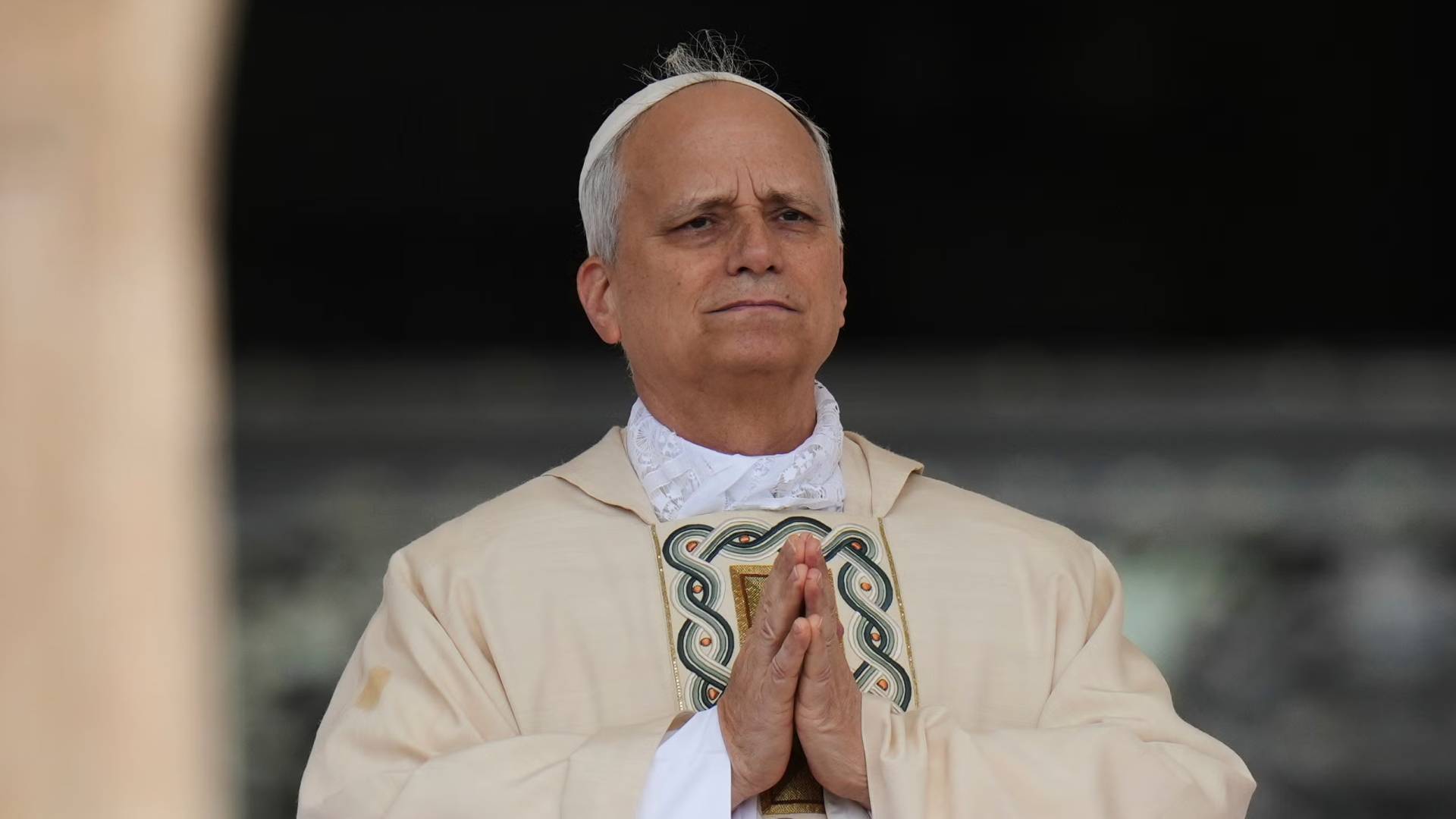 البابا ليو الرابع عشر