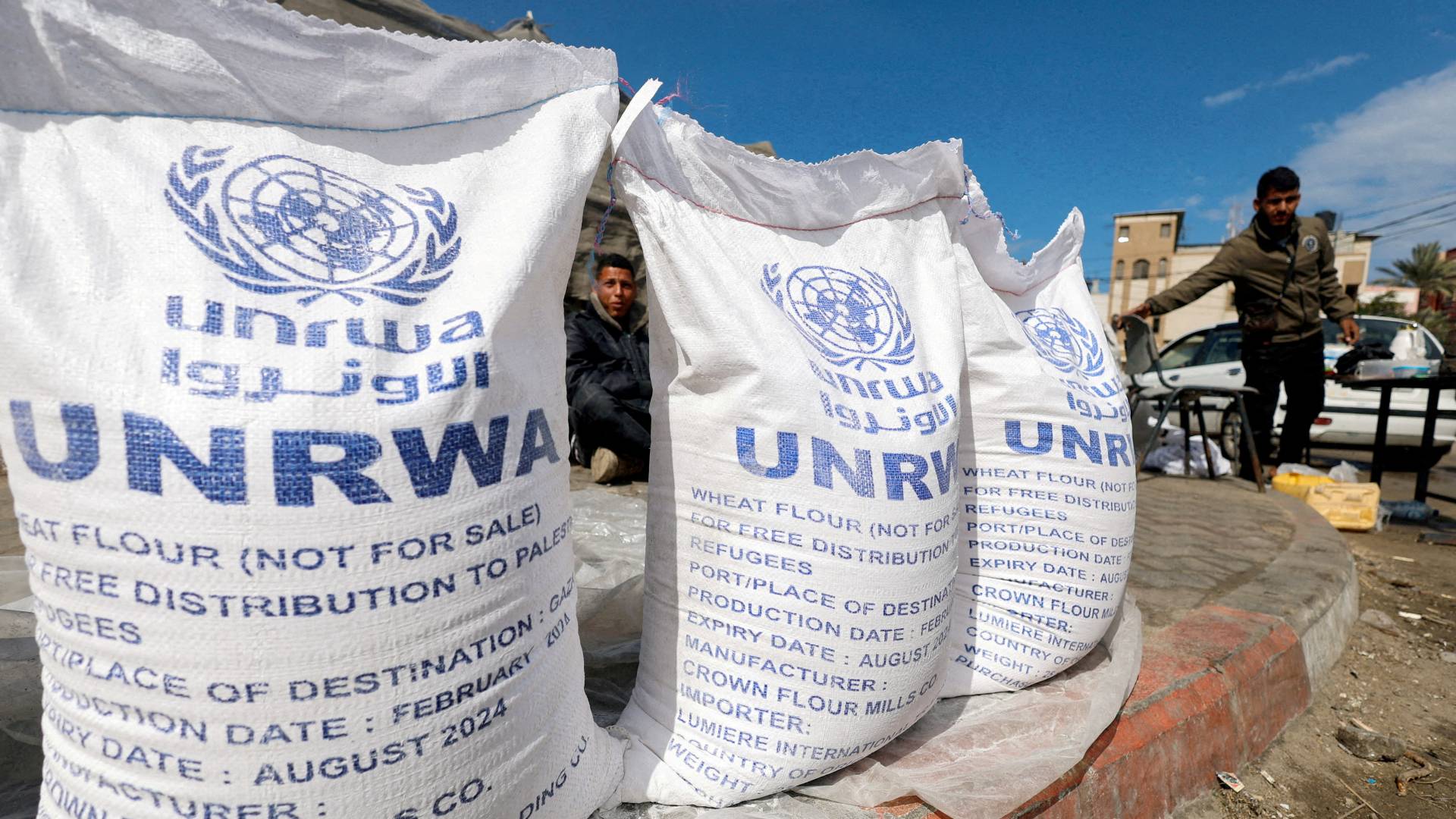 امدادات انسانية بغزة