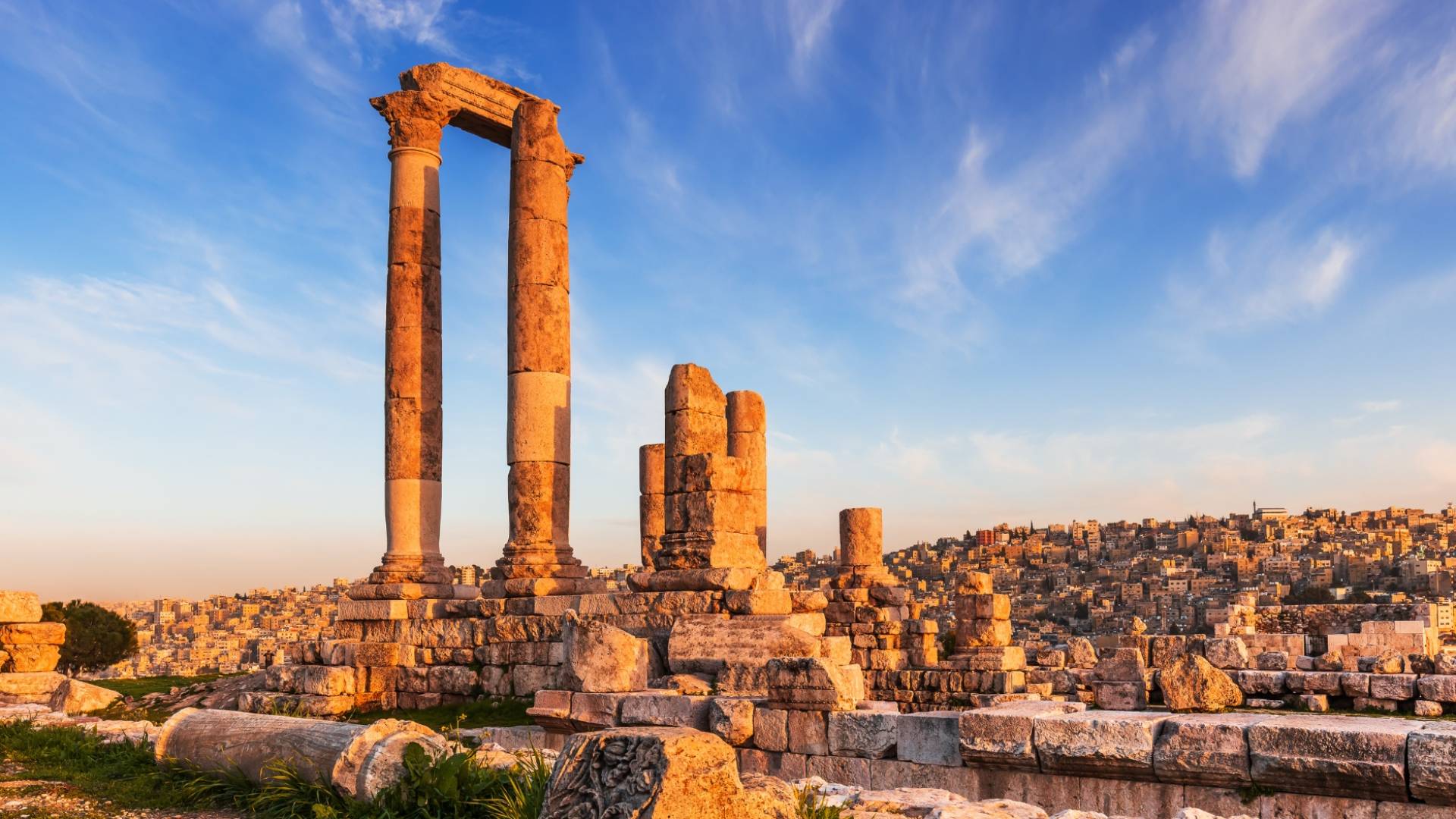 جانب من موقع جبل القلعة الأثري في العاصمة عمان