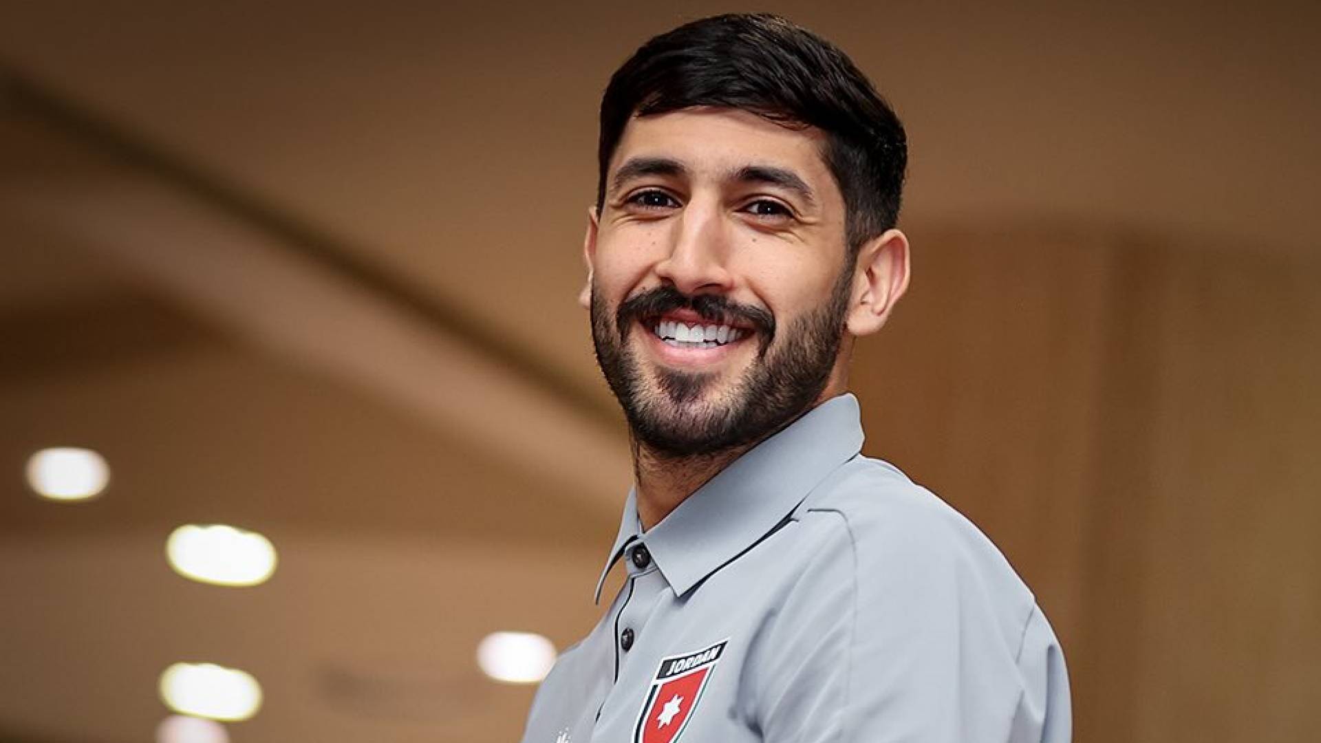 لاعب المنتخب الوطني يزن نعيمات