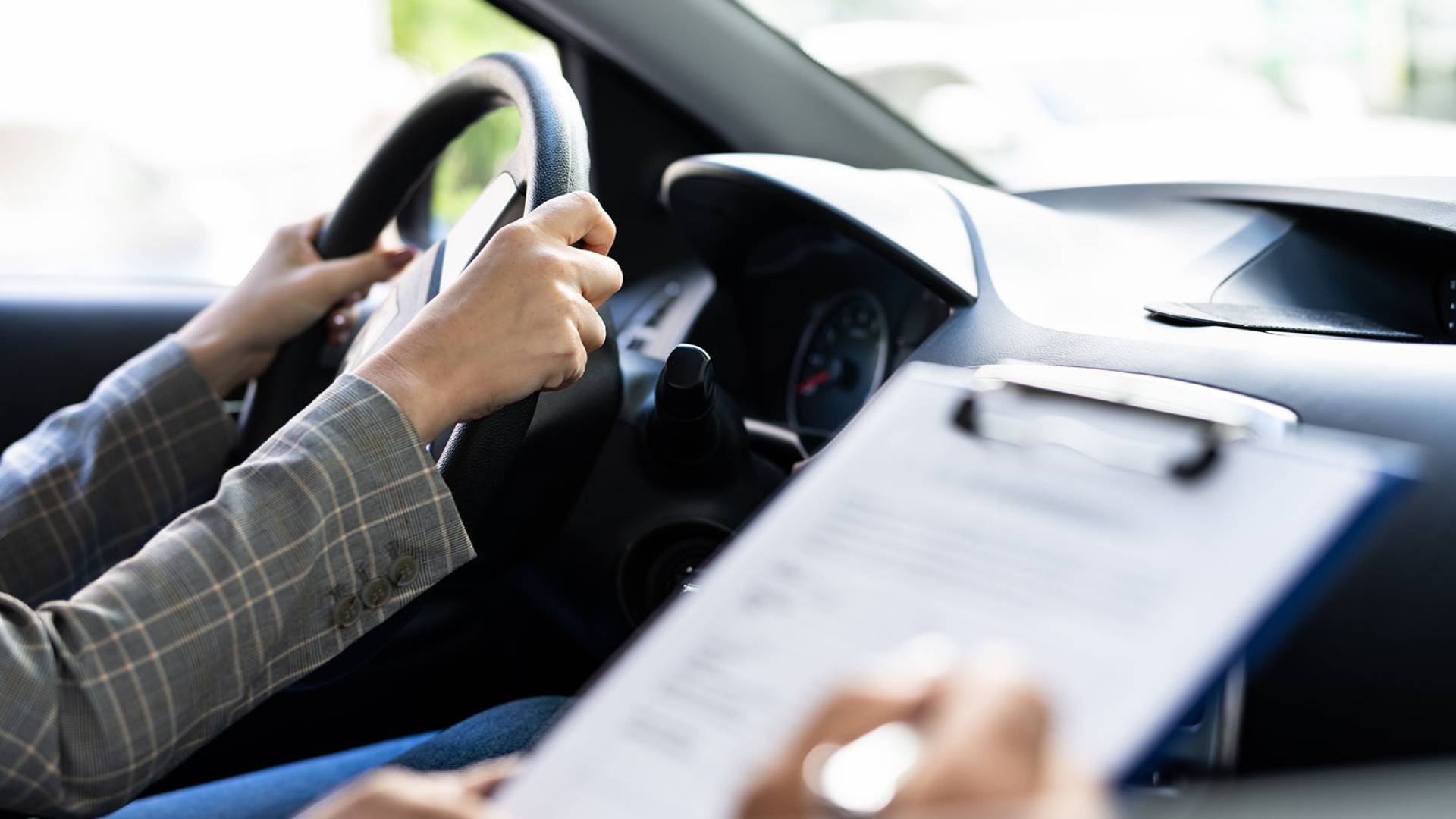 فحص القيادة - تعبيرية