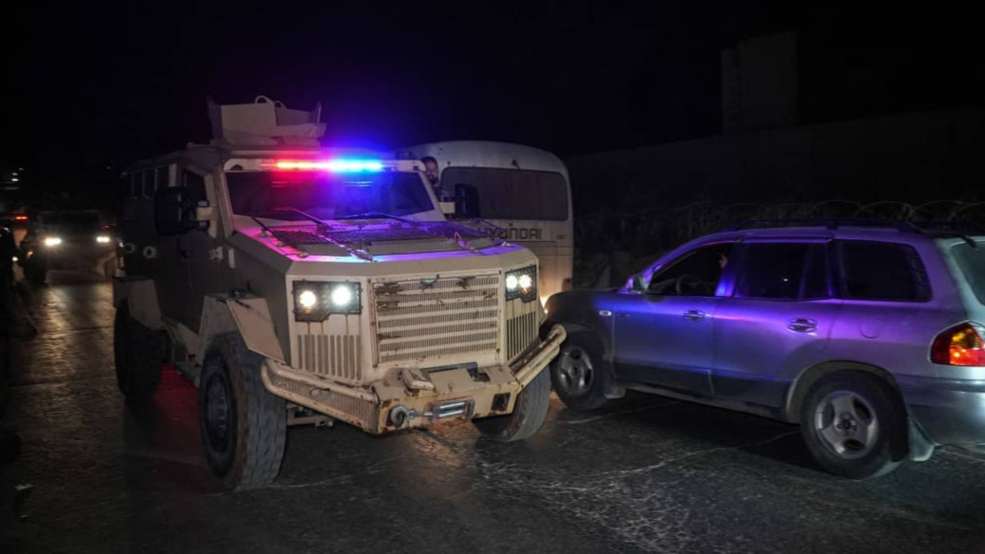 آلية عسكرية للأمن السوري