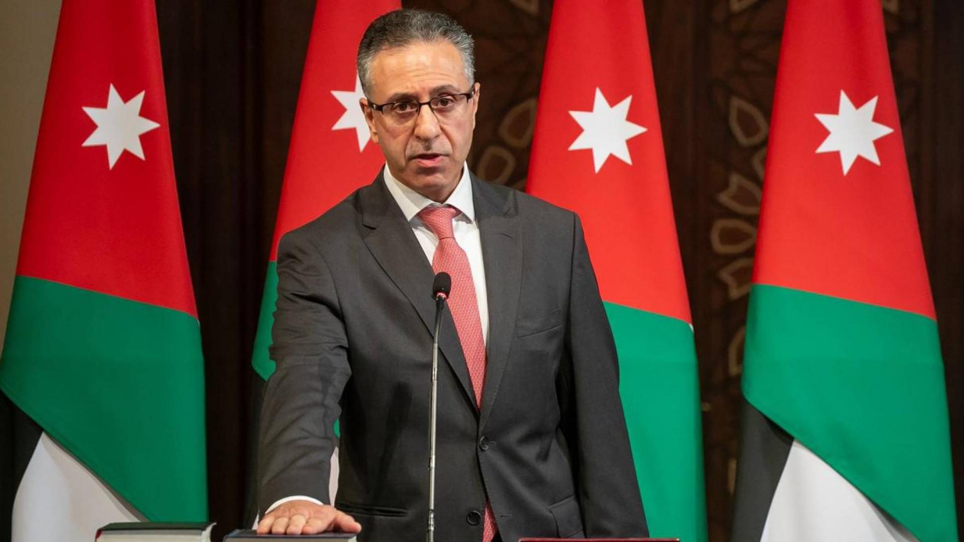 وزير الصناعة والتجارة والتموين المهندس يعرب القضاة