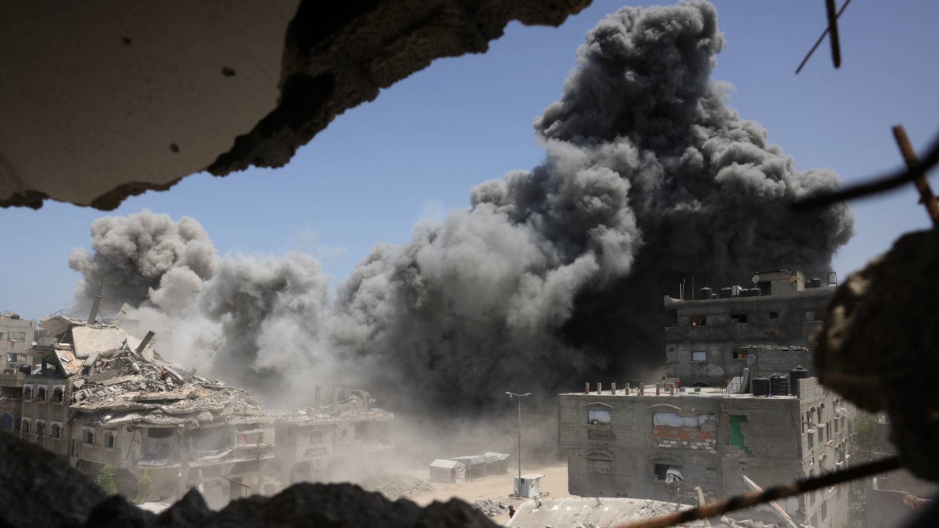 قصف على فطاع غزة