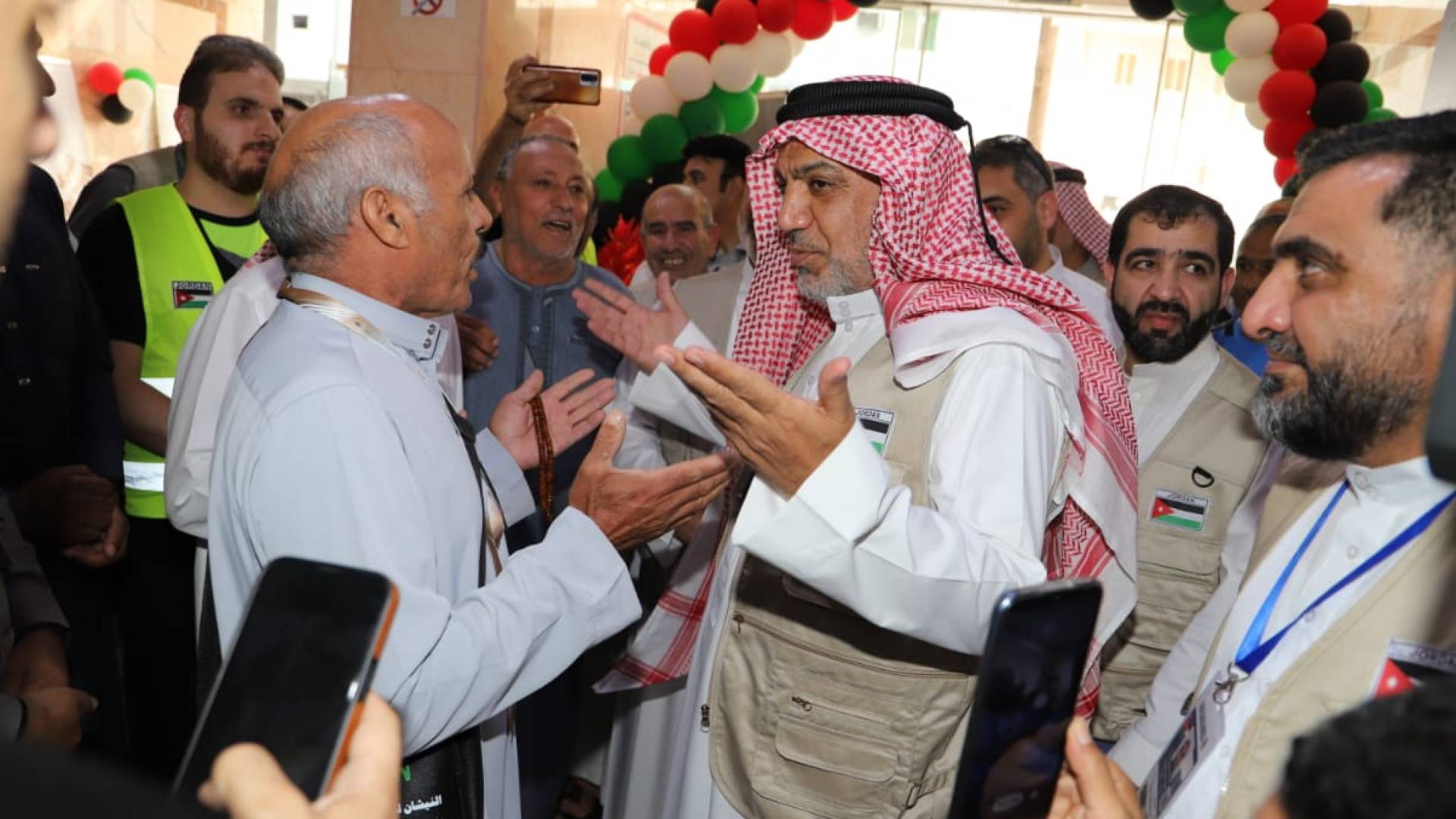 وزير الأوقاف والشؤون والمقدسات الإسلامية