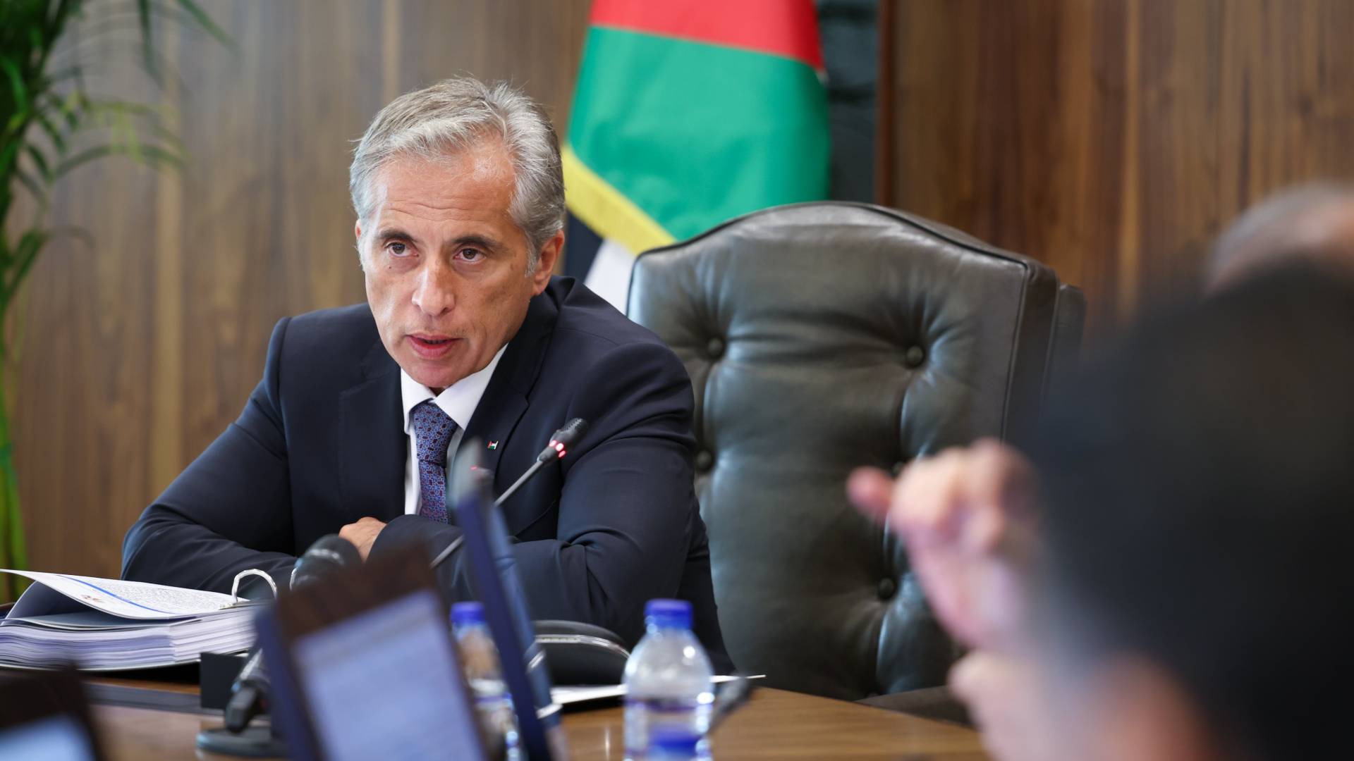 رئيس الوزراء يوجه بإعداد مشروع موازنة 2026 وتحديد السقوف الأولية للوزارات والمحافظات