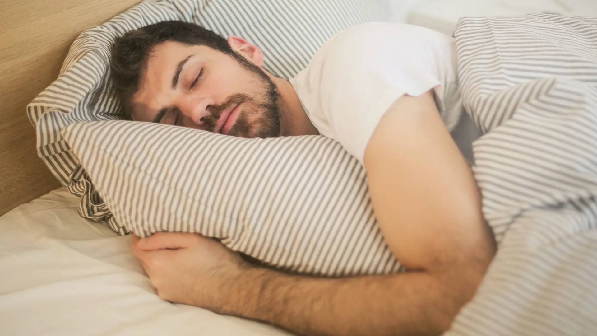 شخص نائم - تعبيرية