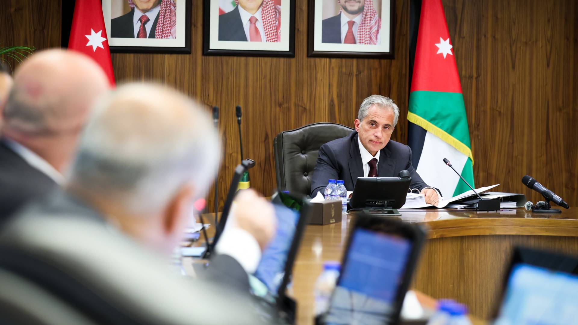 رئيس الوزراء الدكتور جعفر حسان