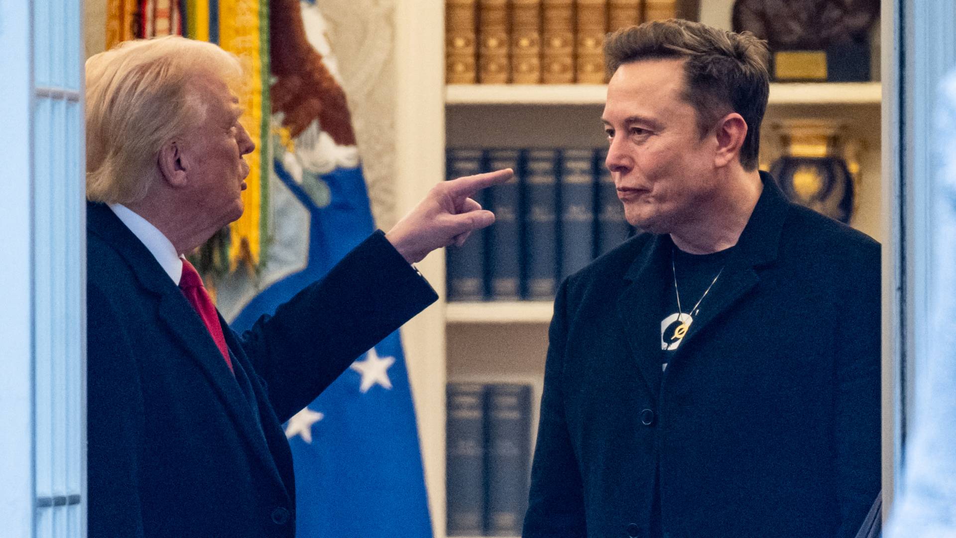 الرئيس الأمريكي دونالد ترمب، ورجل الأعمال إيلون ماسك