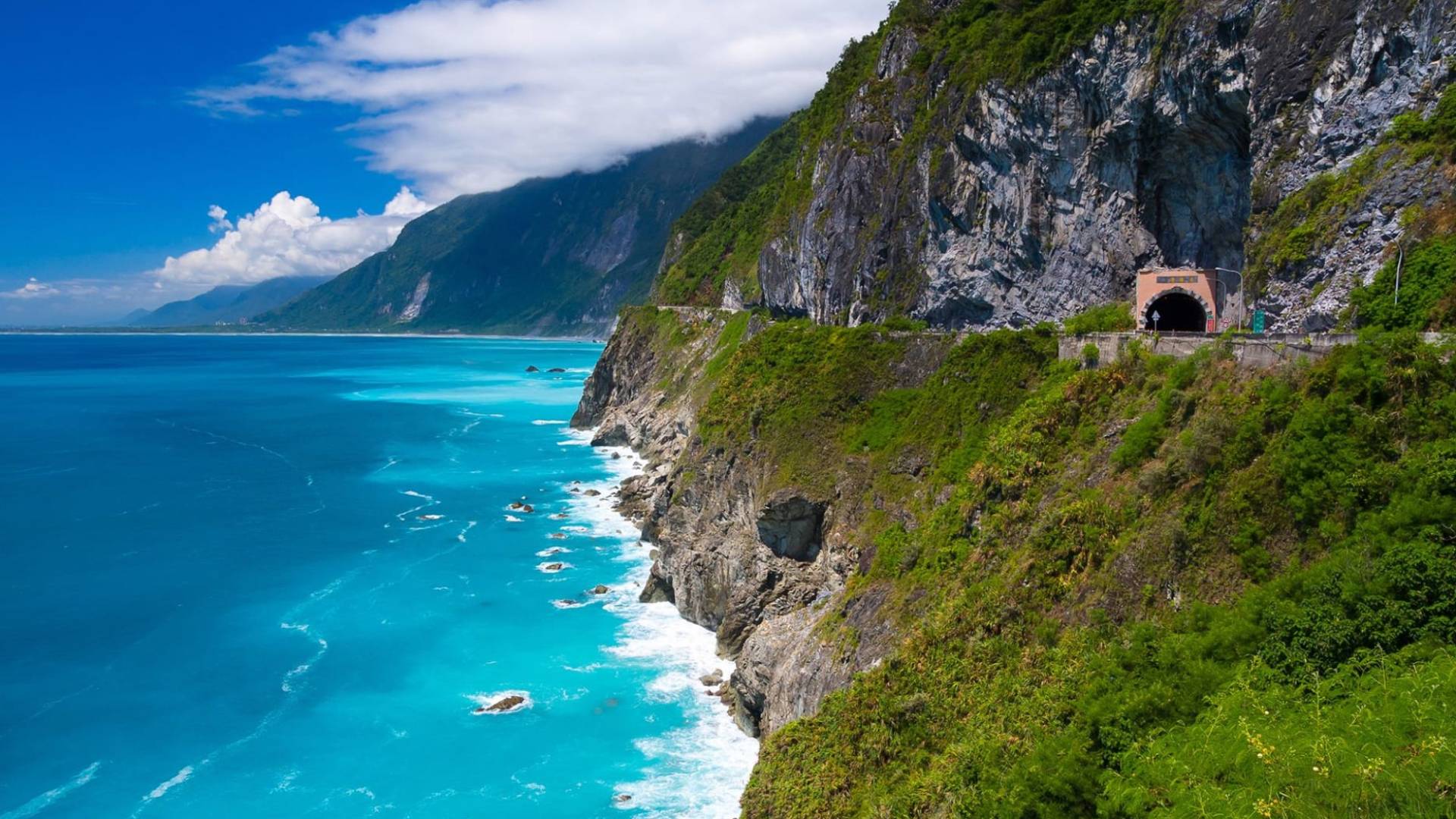 سواحل تايون