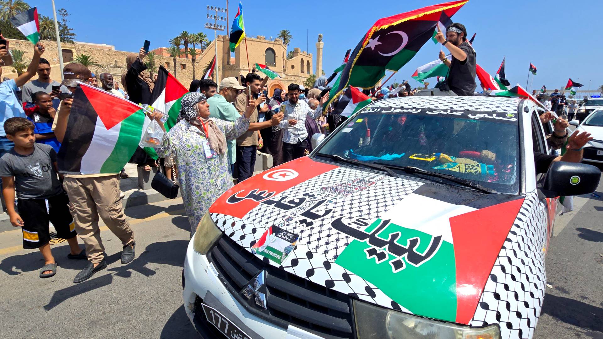 قافلة الصمود