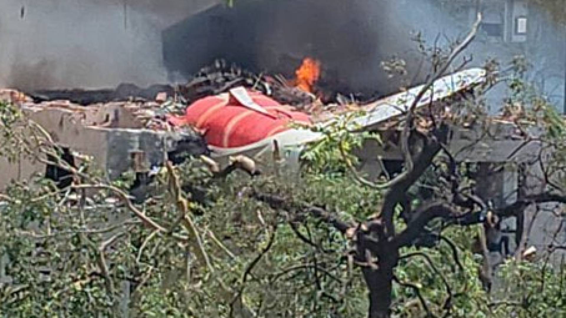 تحطم طائرة هندية على متنها 242 شخصًا كانت متجهة إلى لندن