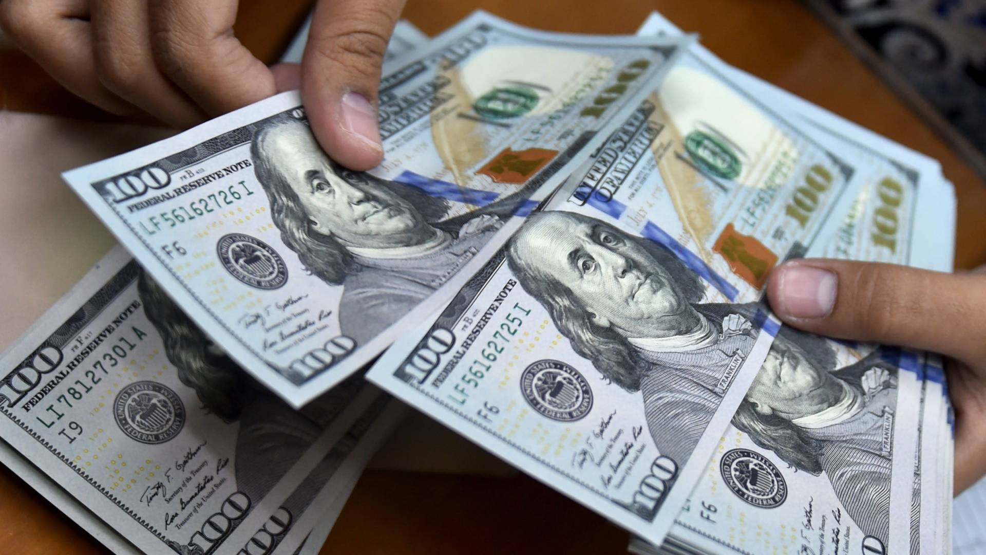 دولار أمريكي