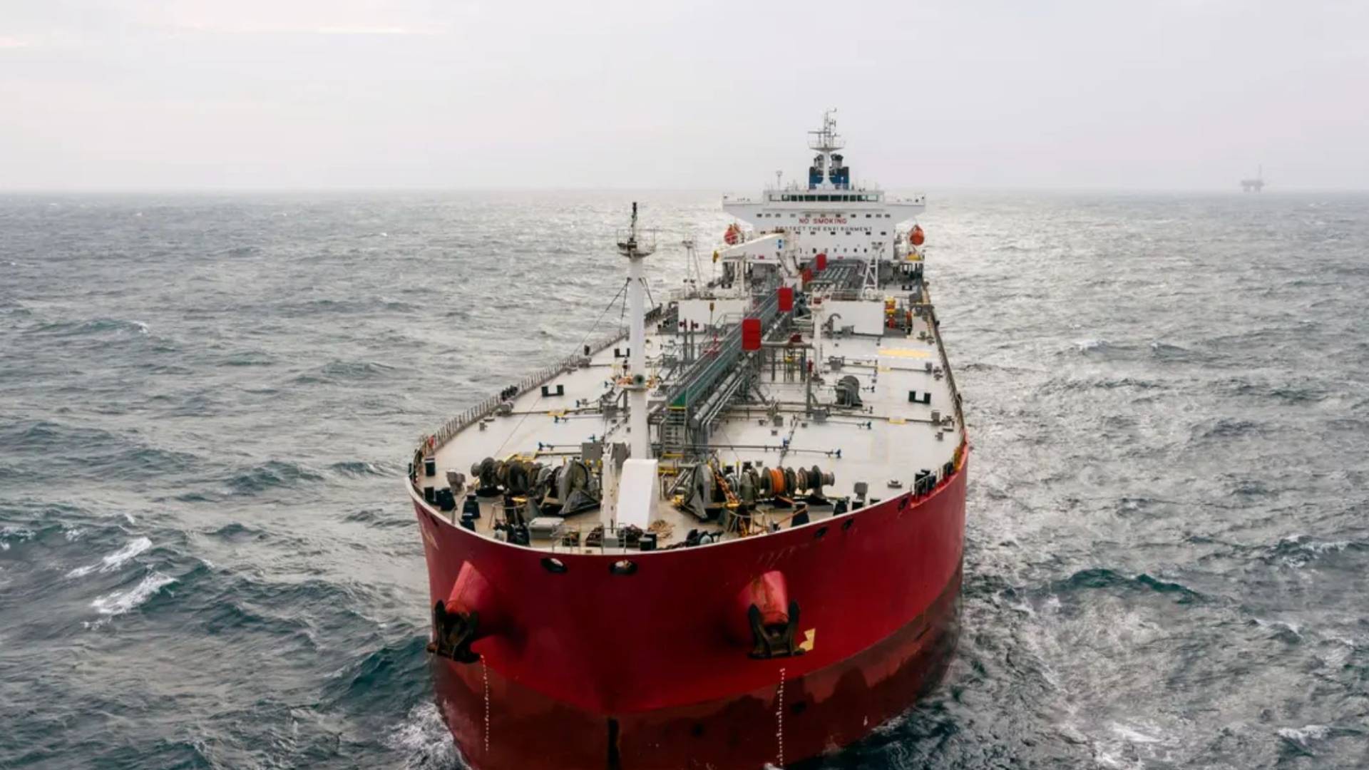 تهديد إيران بإغلاق مضيق هرمز.. هل يعني تصعيدا عالميا للحرب؟