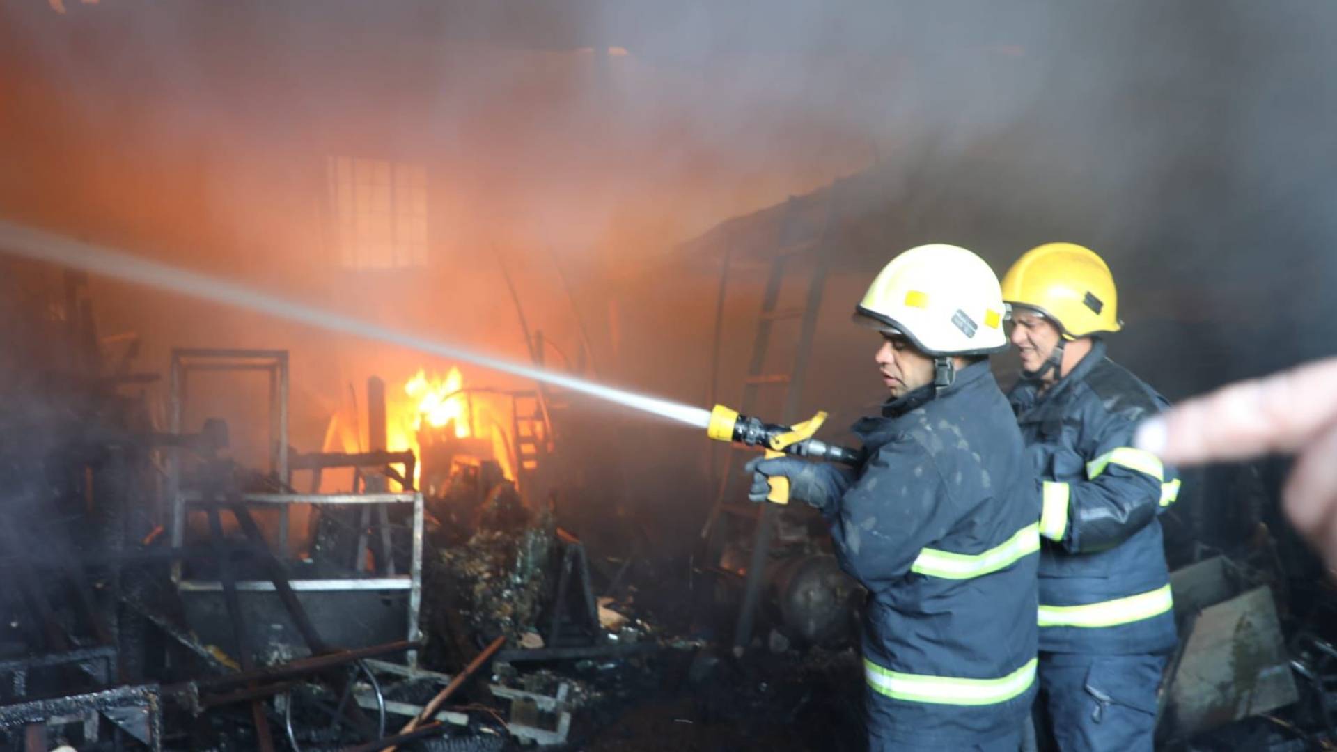 إخماد حريق - تعبيرية