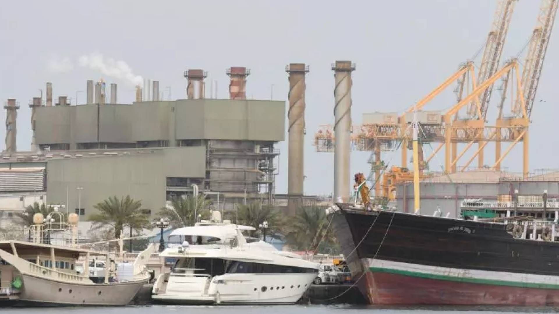 حرس السواحل الإماراتيه