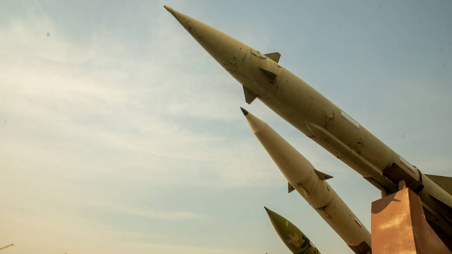 رشقات صاروخية "أرشيفية"