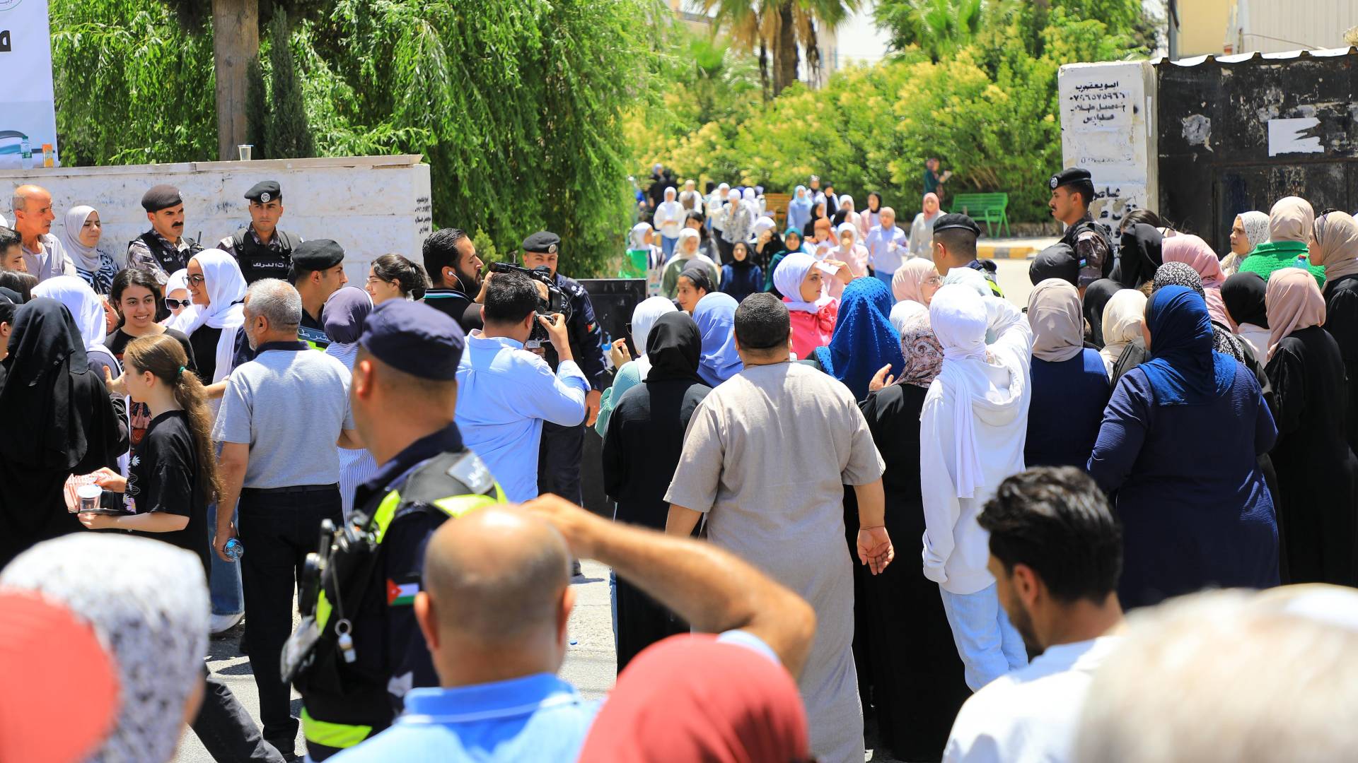 طلبة توجيهي في عمان