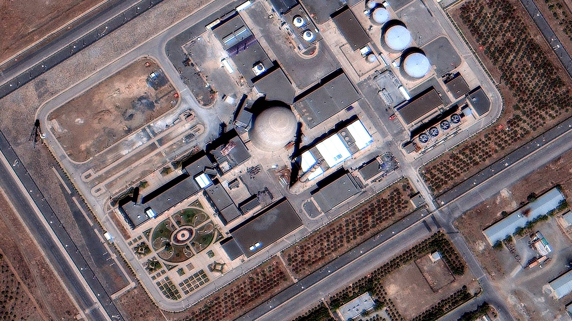 لقطة جوية تظهر منظرا جزئيا للمنشأة النووية الإيرانية في أراك وسط إيران