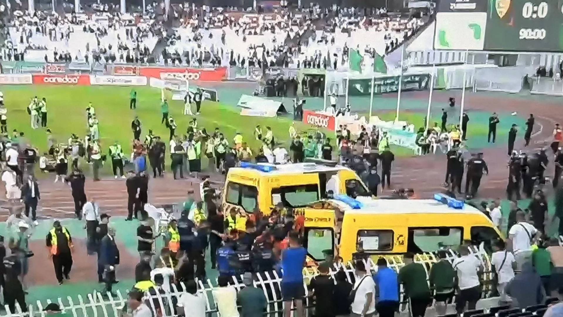 وفاة مشجع وإصابة 11 في حادث مأساوي خلال احتفالات تتويج مولودية الجزائر بلقب الدوري