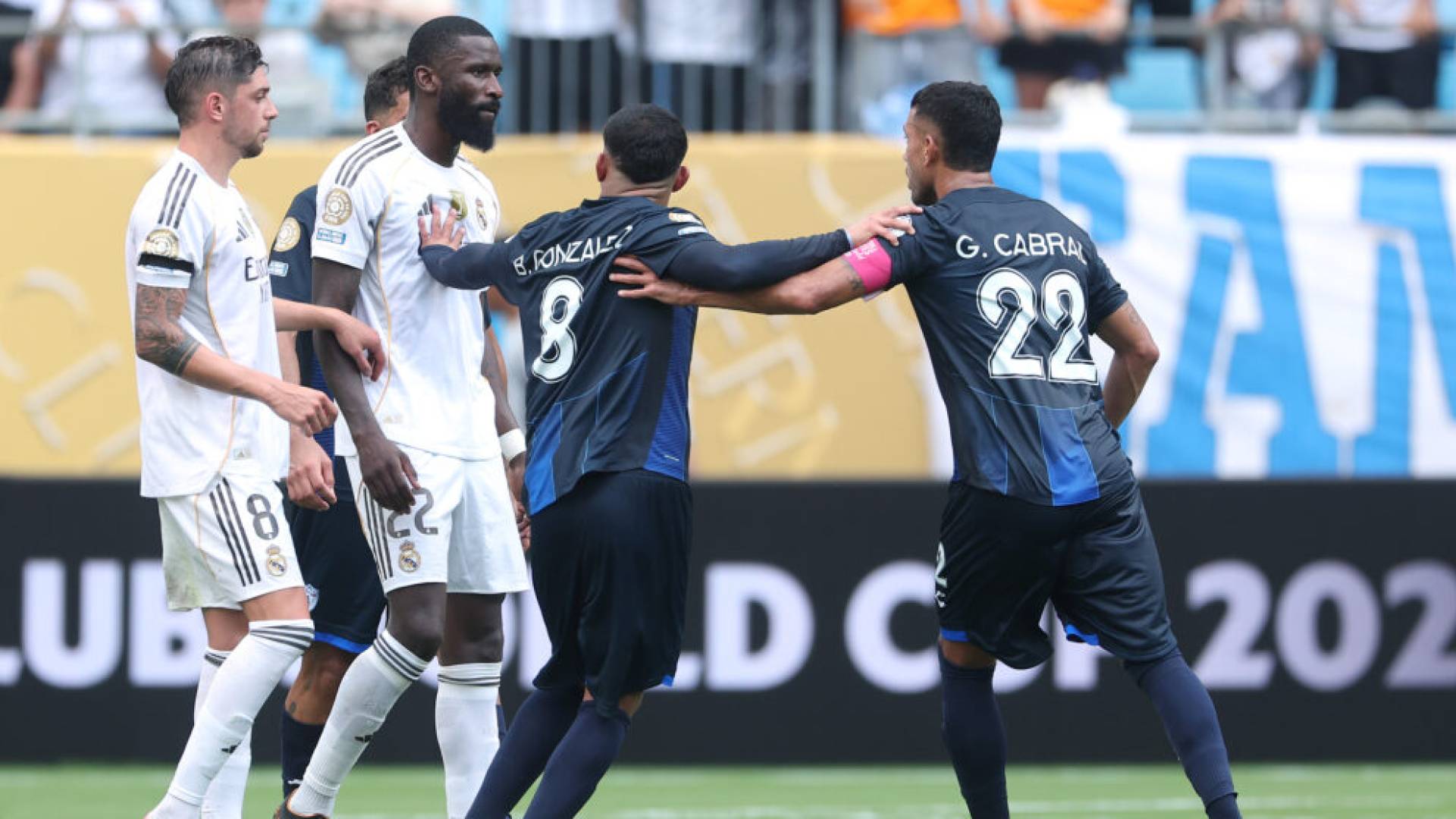 لأول مرة.. "فيفا" يطبق قانون مكافحة العنصرية في كأس العالم للأندية 2025