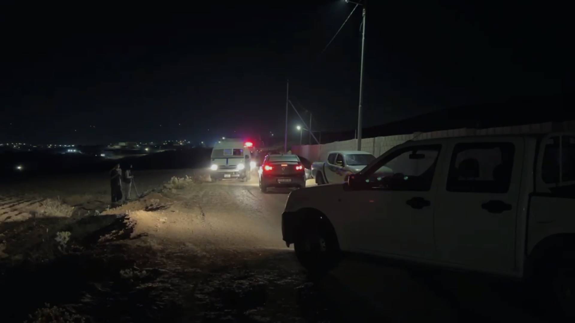 سقوط شظايا أجسام طائرة مجهولة