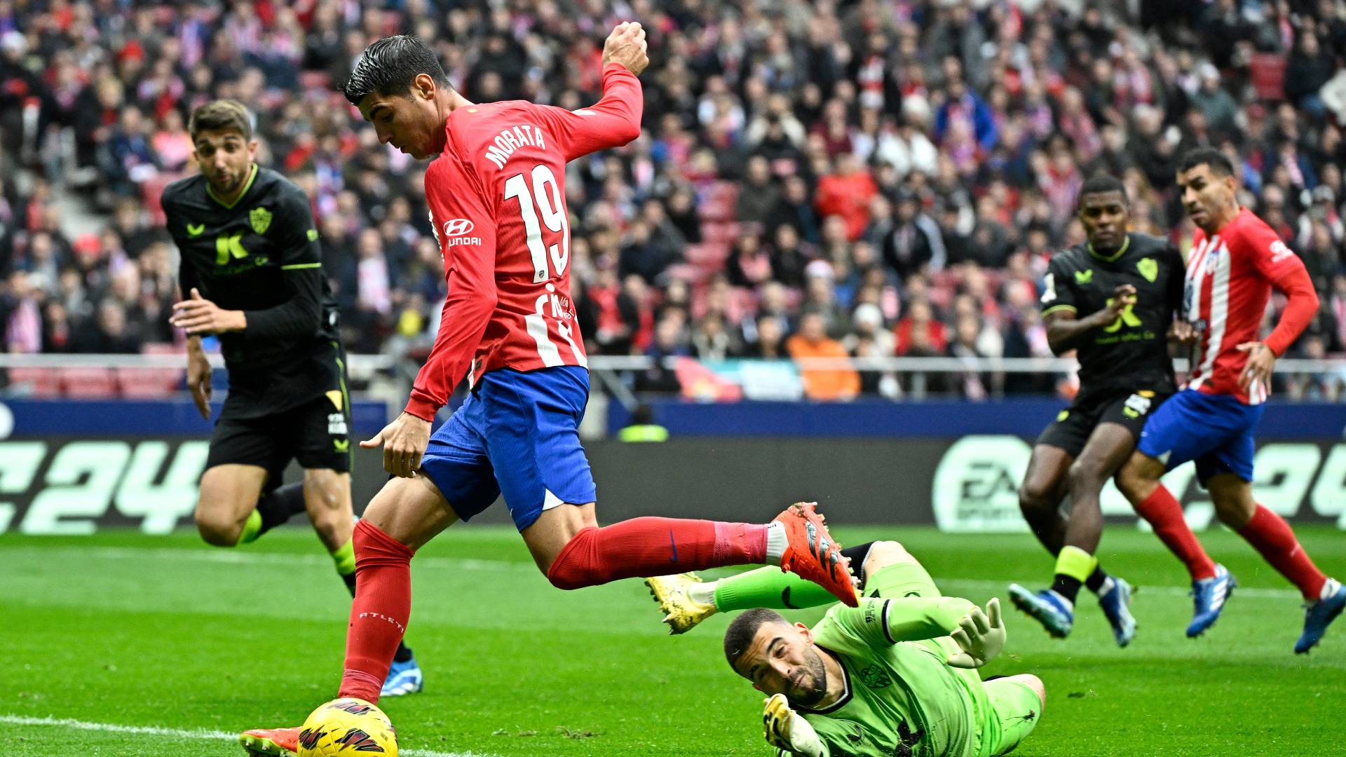 المهاجم الإسباني ألفارو موراتا